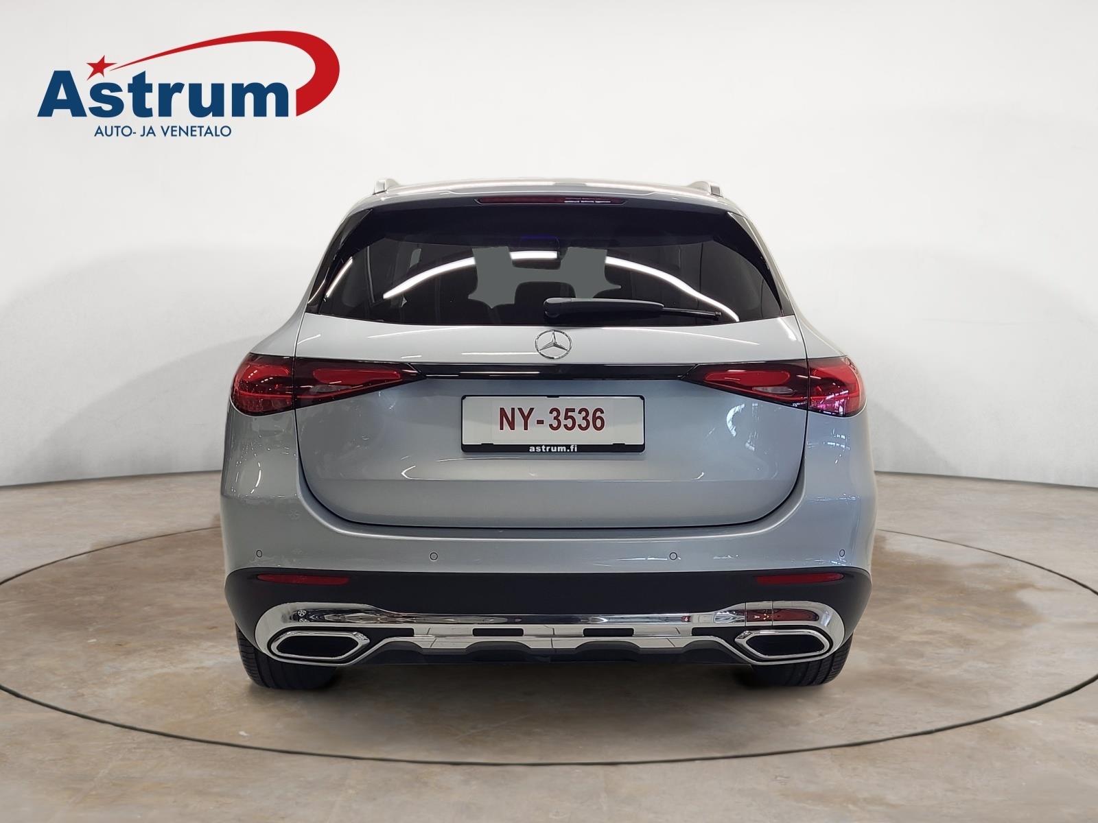 Mercedes-Benz GLC 2025