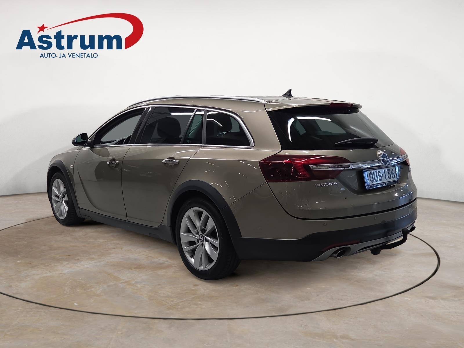 OPEL Insignia 2015