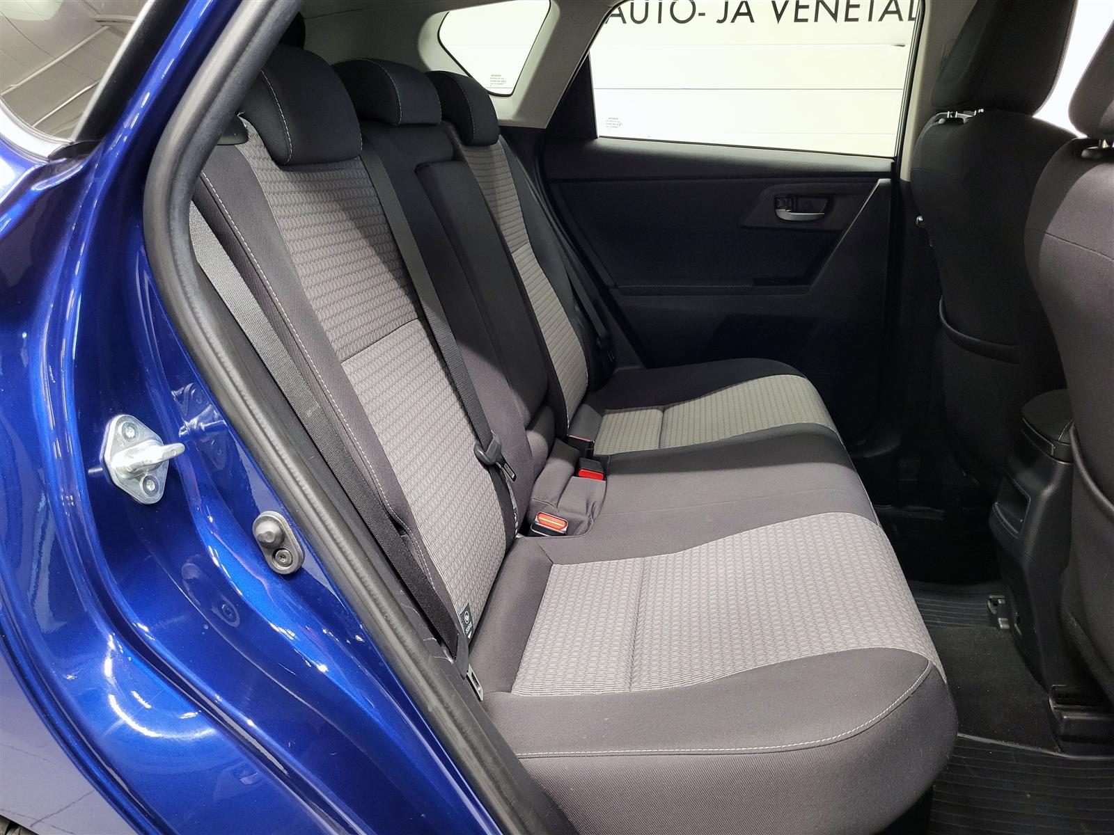 TOYOTA Auris 2018