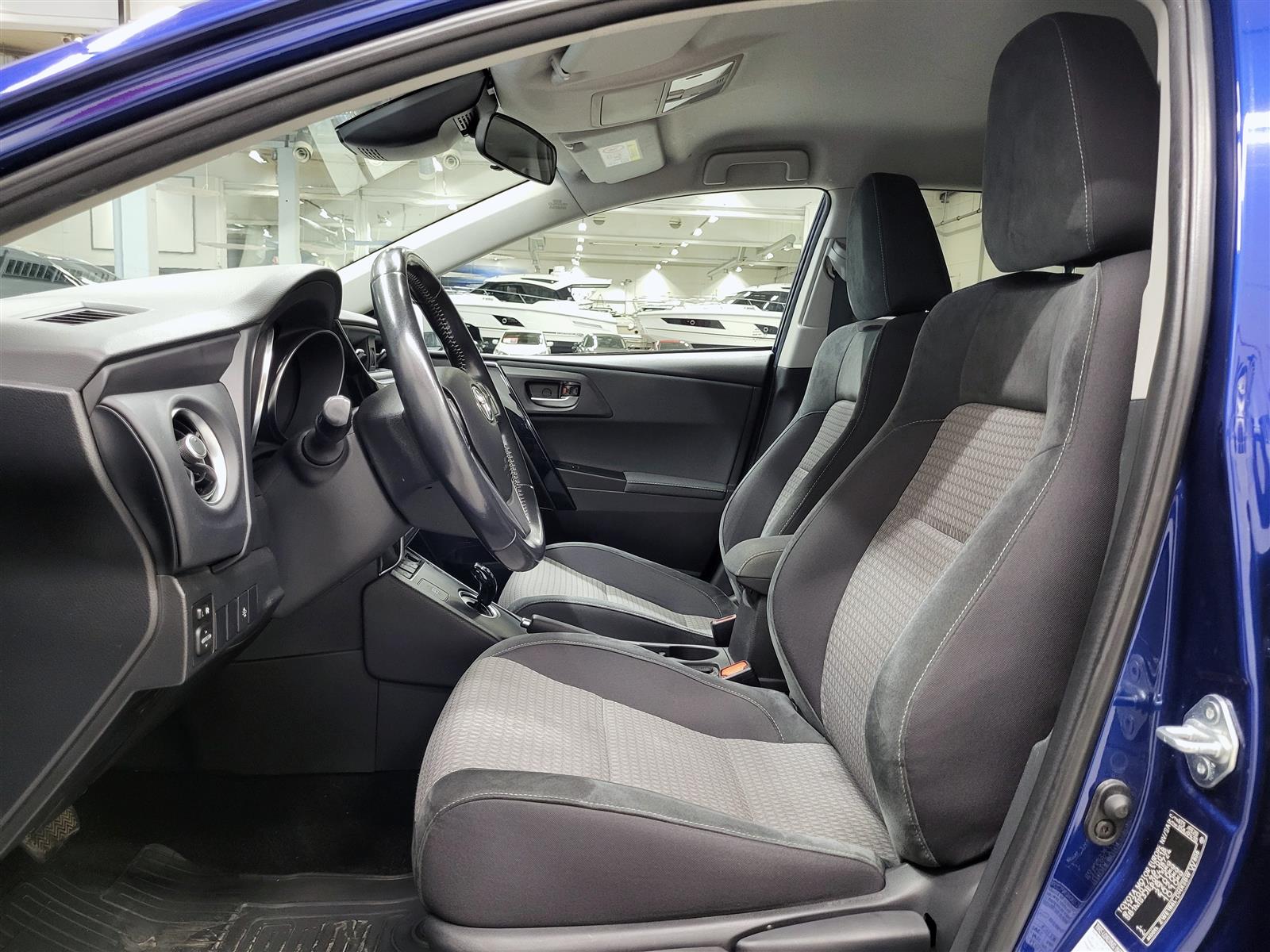 TOYOTA Auris 2018