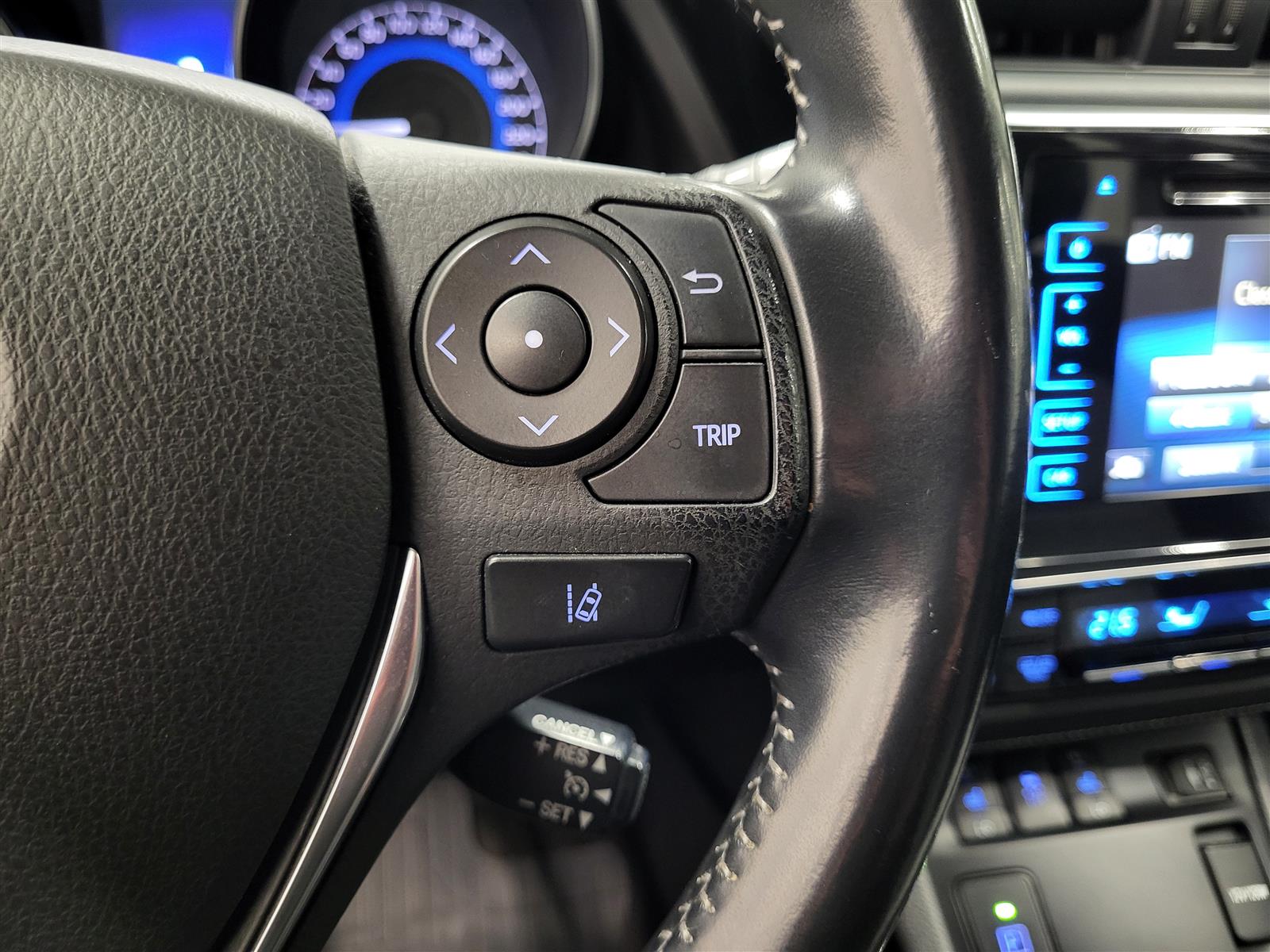 TOYOTA Auris 2018