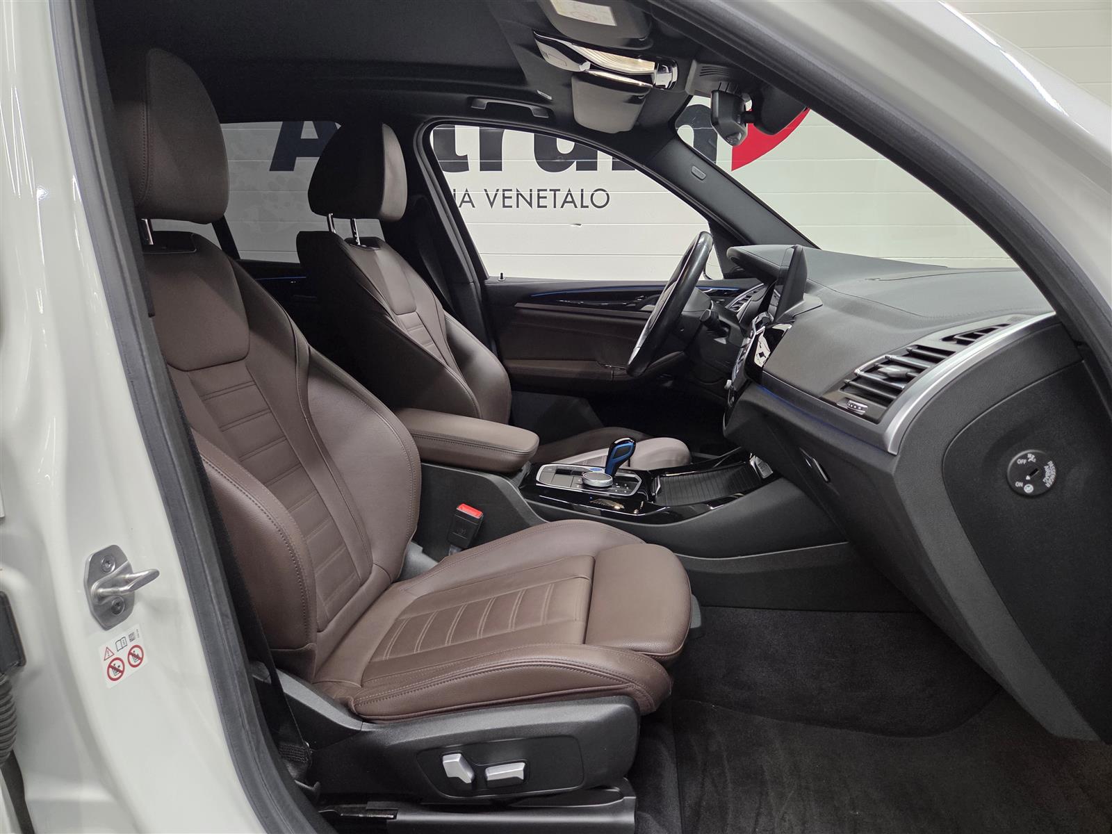 BMW iX3 2022