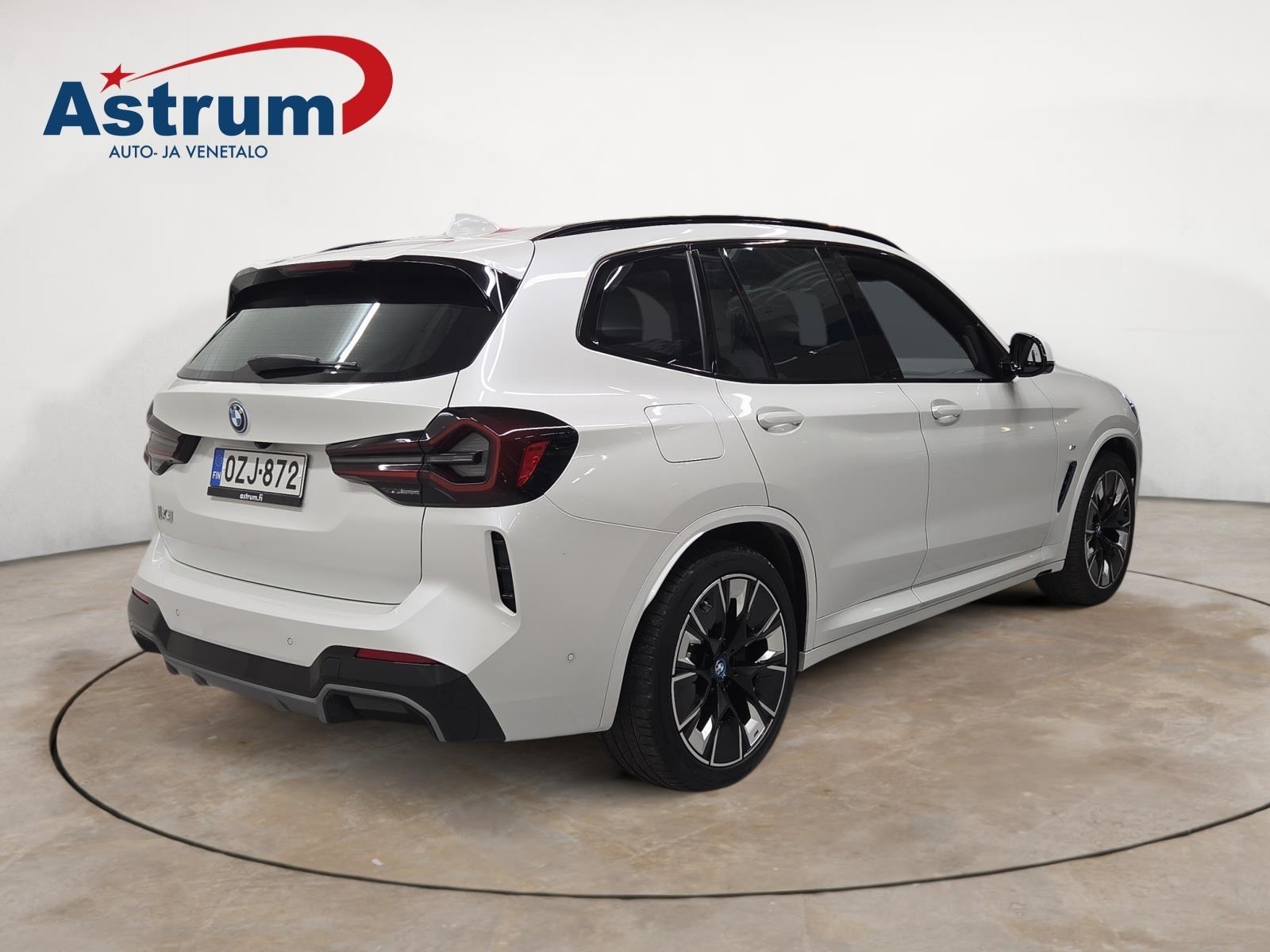 BMW iX3 2022