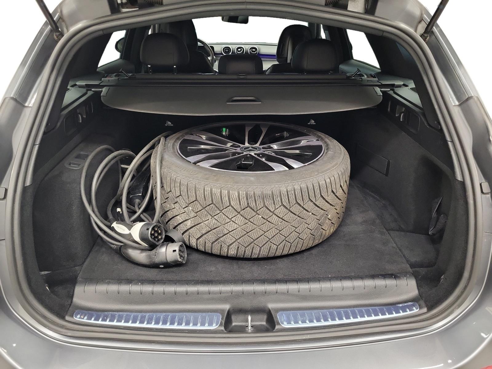 MERCEDES-BENZ C 2023