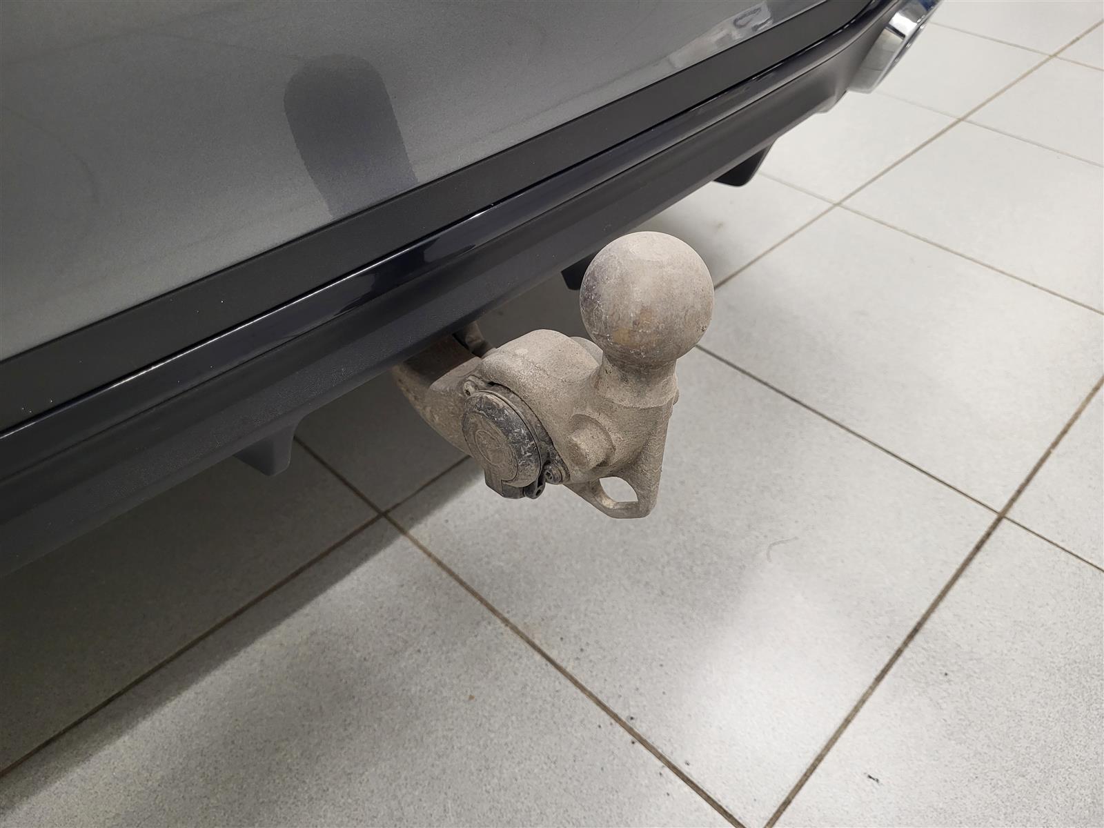 MERCEDES-BENZ C 2023