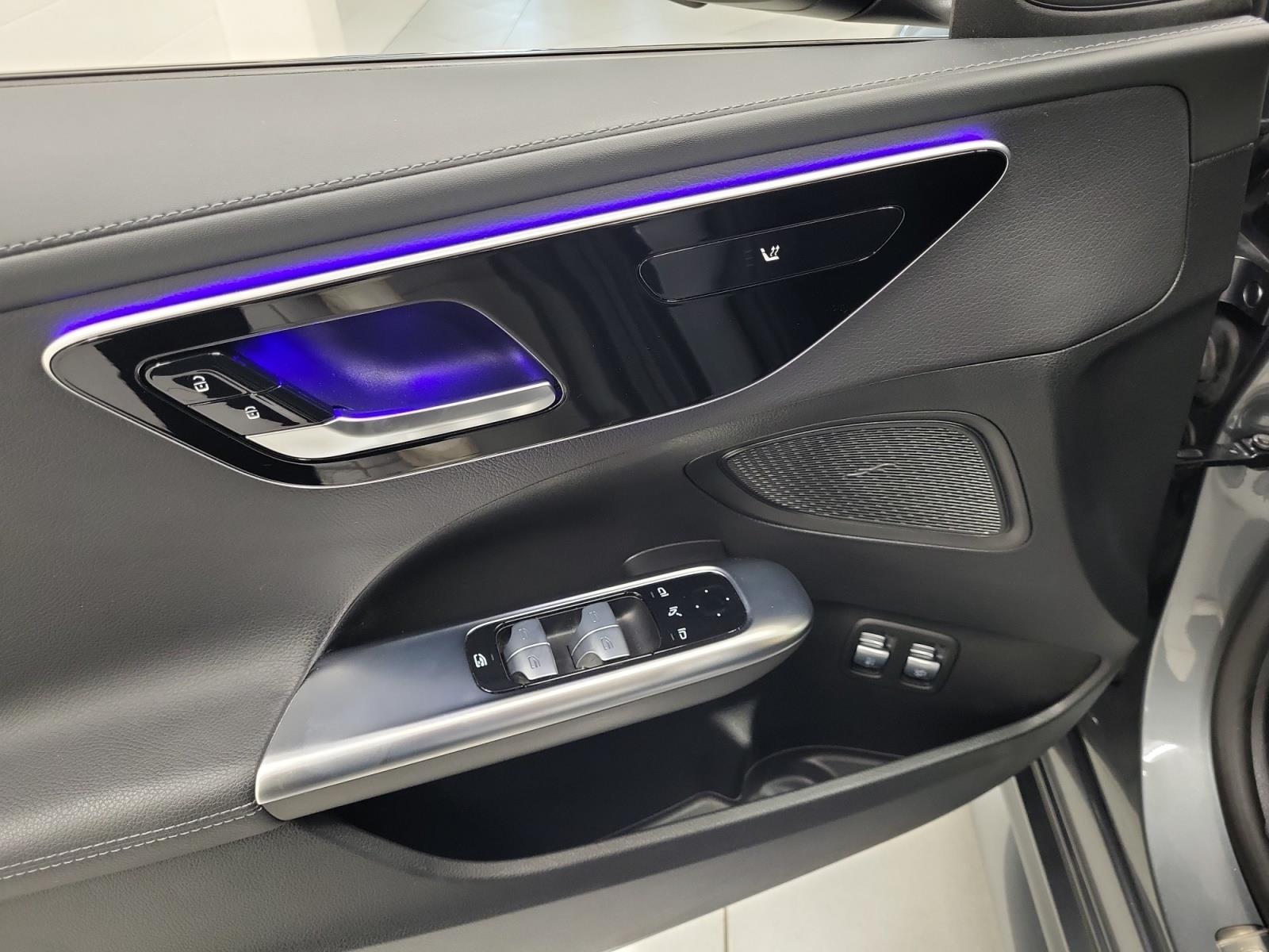 MERCEDES-BENZ C 2023