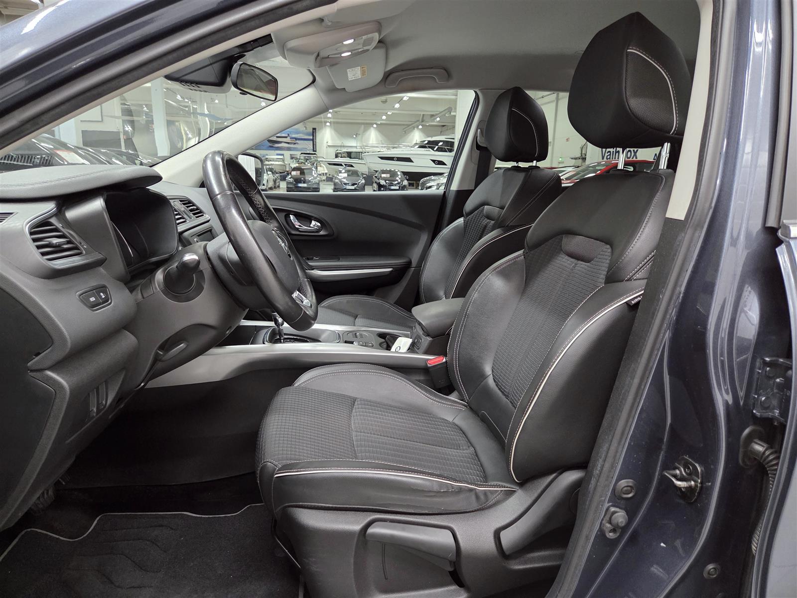 RENAULT Kadjar 2016