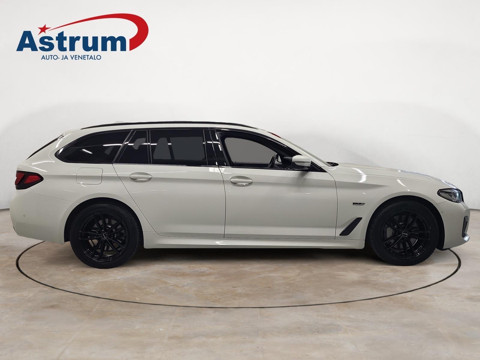BMW 530 2022