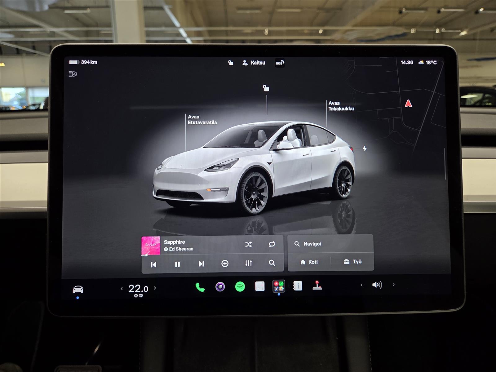 TESLA Model Y 2024