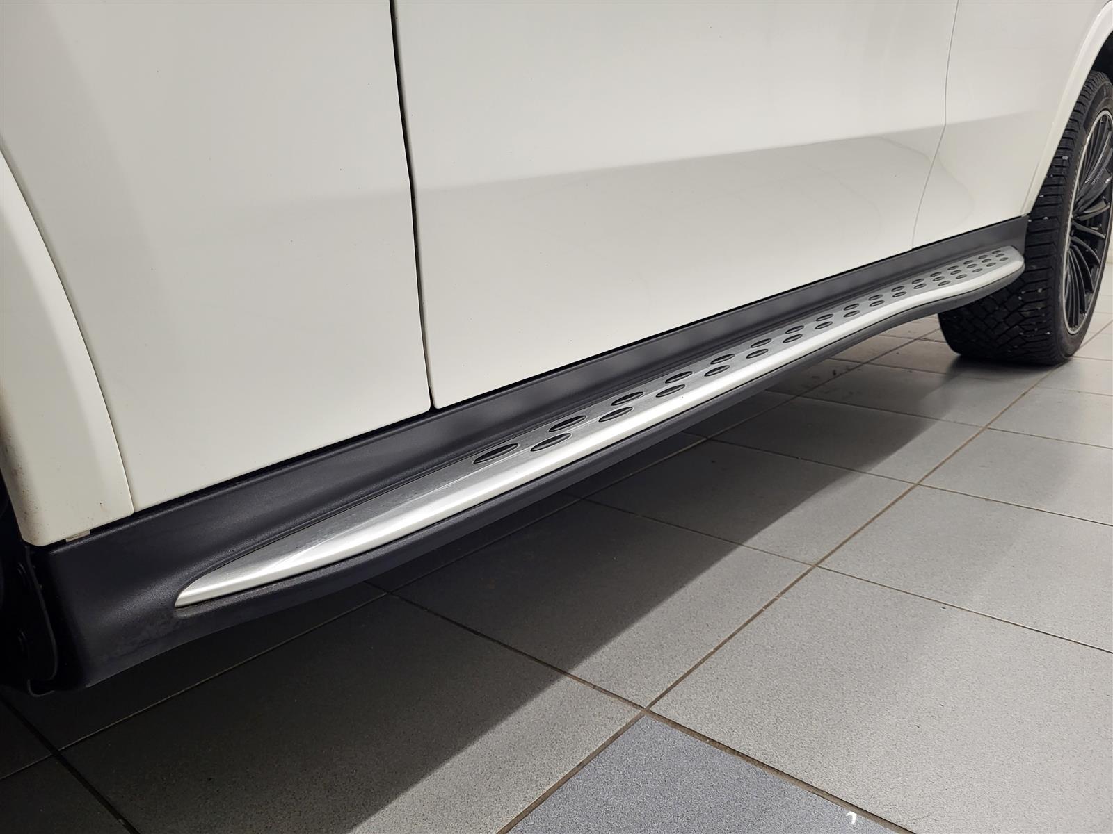 Mercedes-Benz GLC 2023