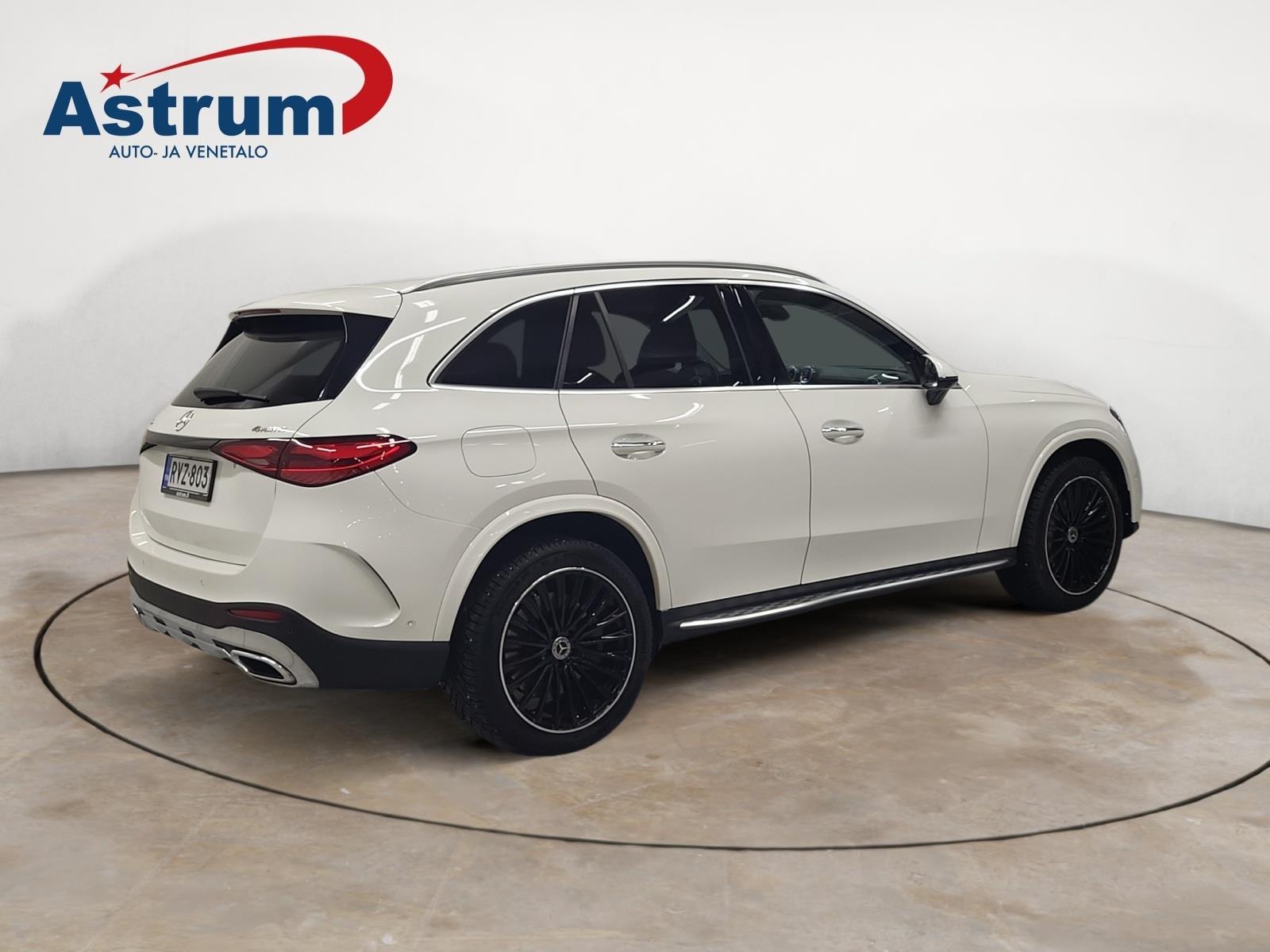 Mercedes-Benz GLC 2023