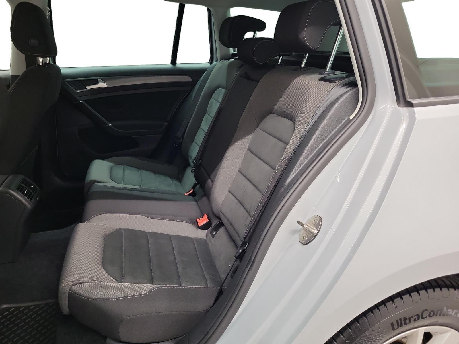 VOLKSWAGEN GOLF 2017