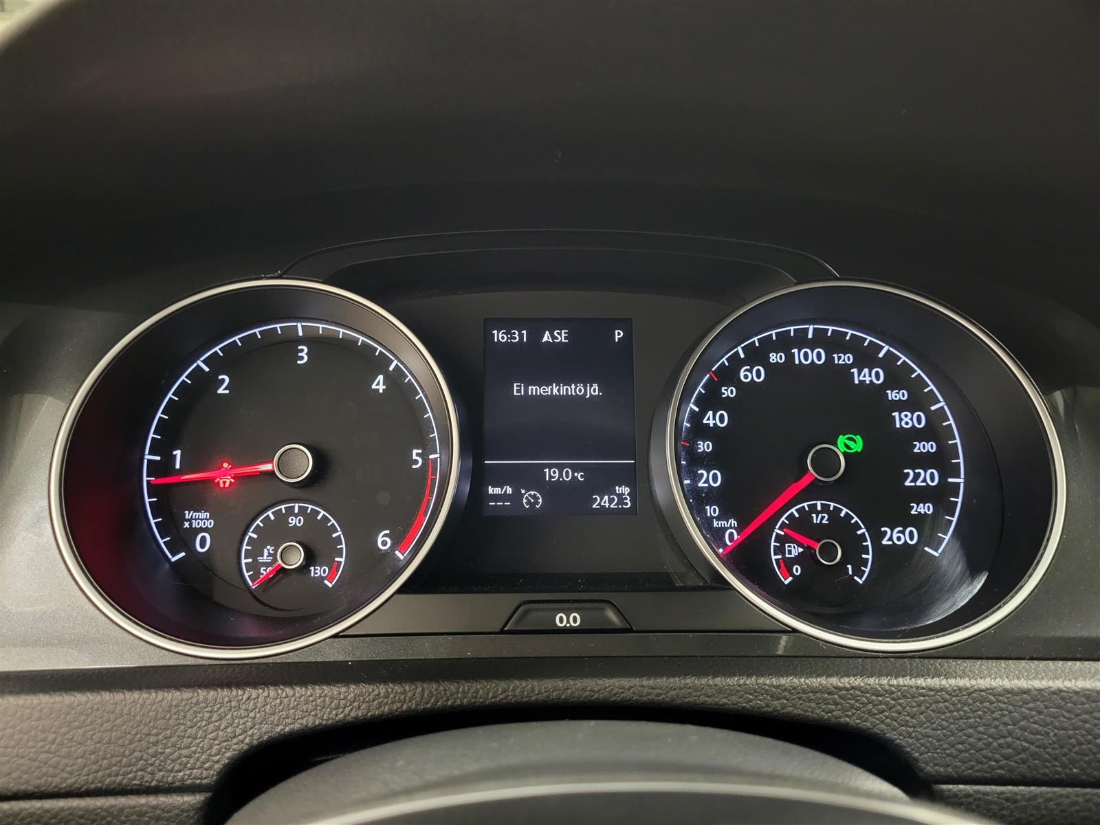 VOLKSWAGEN GOLF 2017