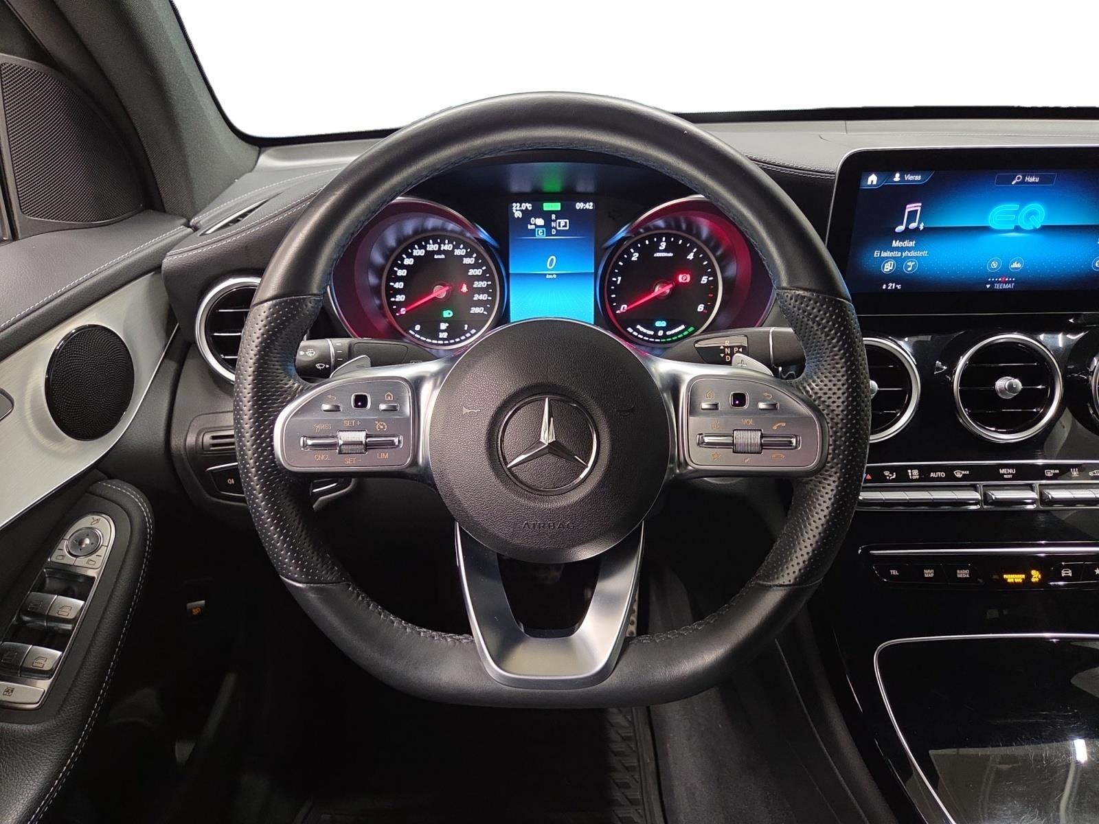 MERCEDES-BENZ GLC 2022