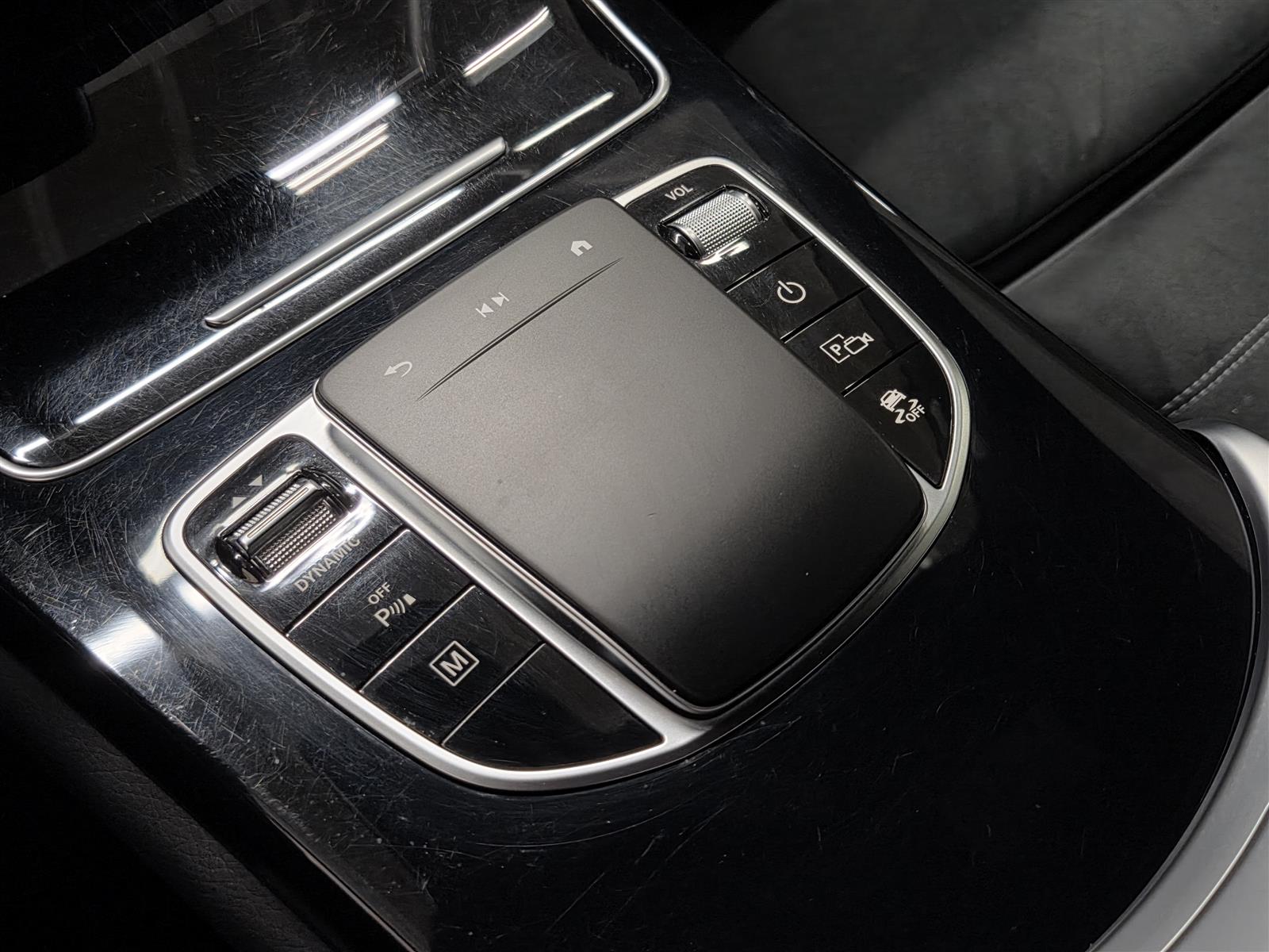 MERCEDES-BENZ GLC 2022