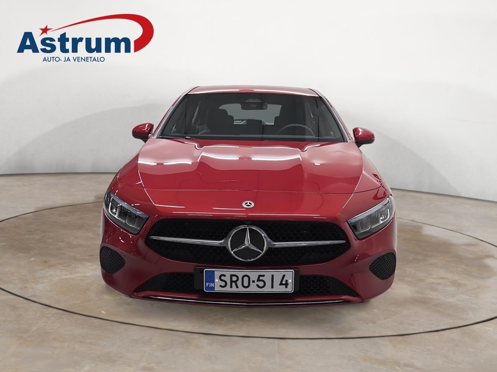 MERCEDES-BENZ A 2023