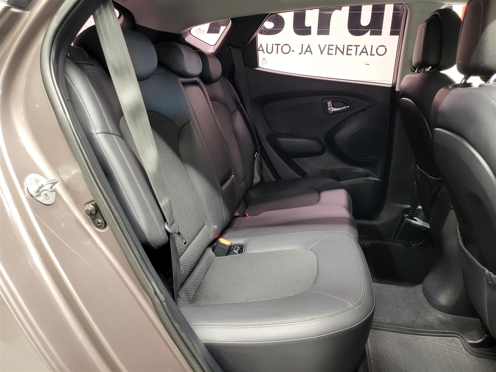 HYUNDAI ix35 2012