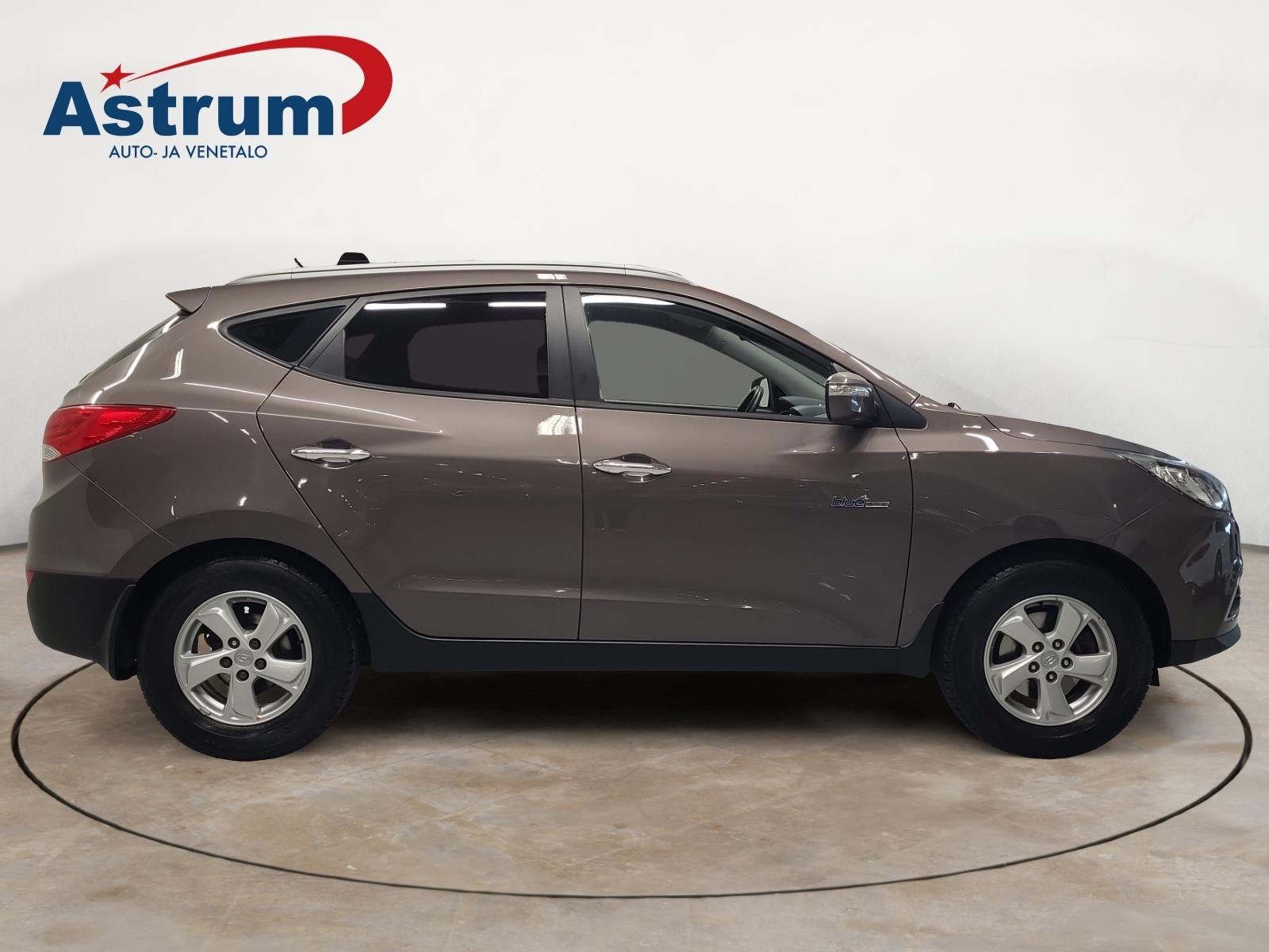 HYUNDAI ix35 2012