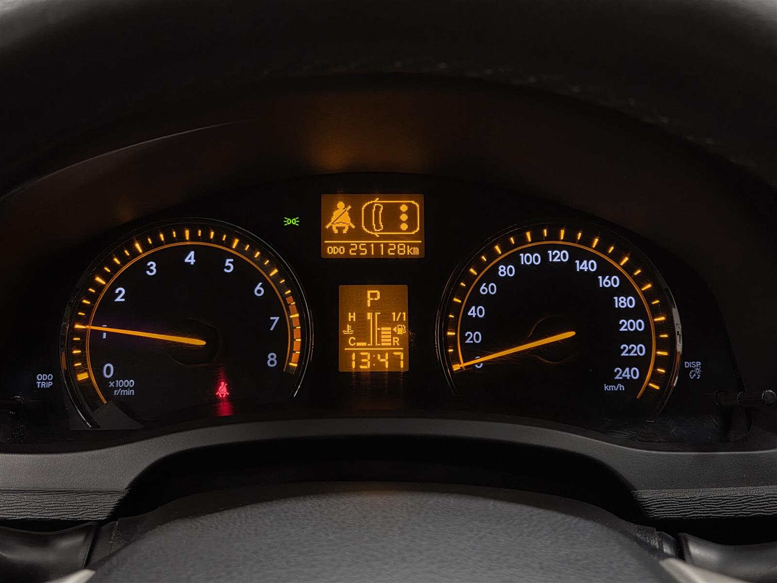 TOYOTA AVENSIS 2010