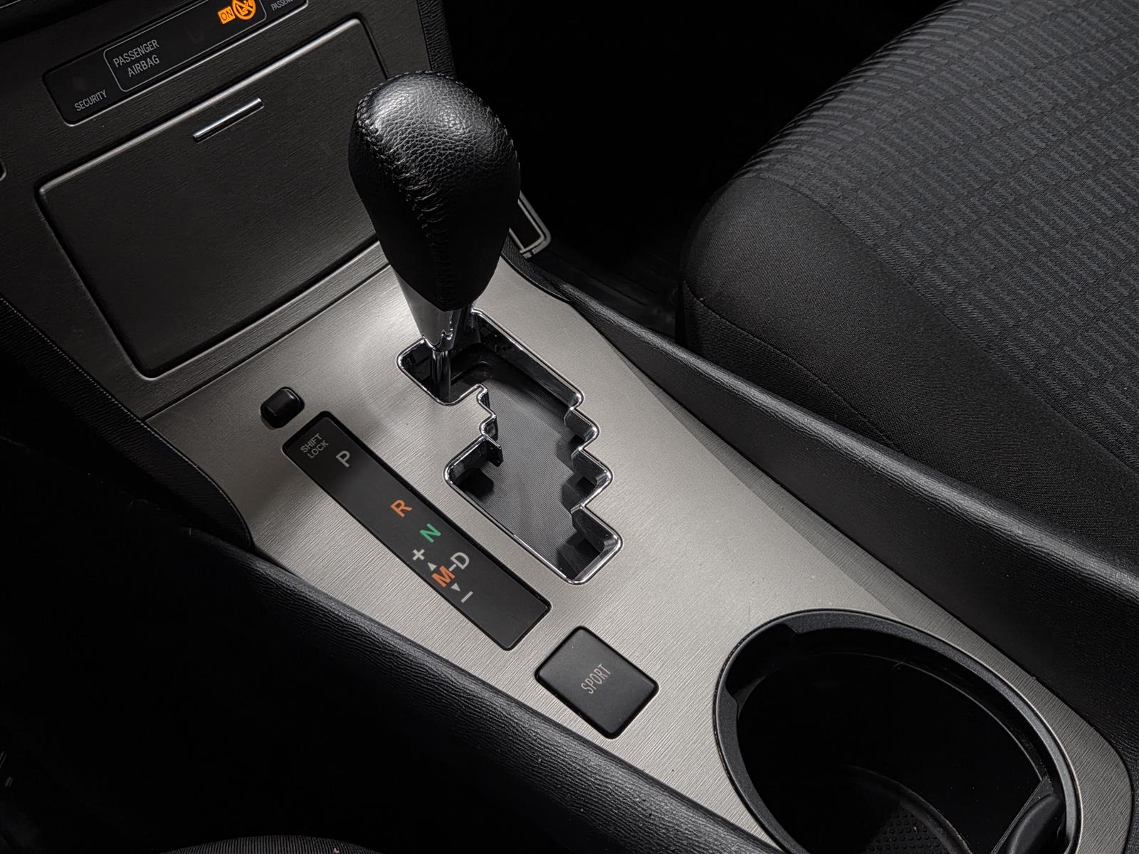 TOYOTA AVENSIS 2010