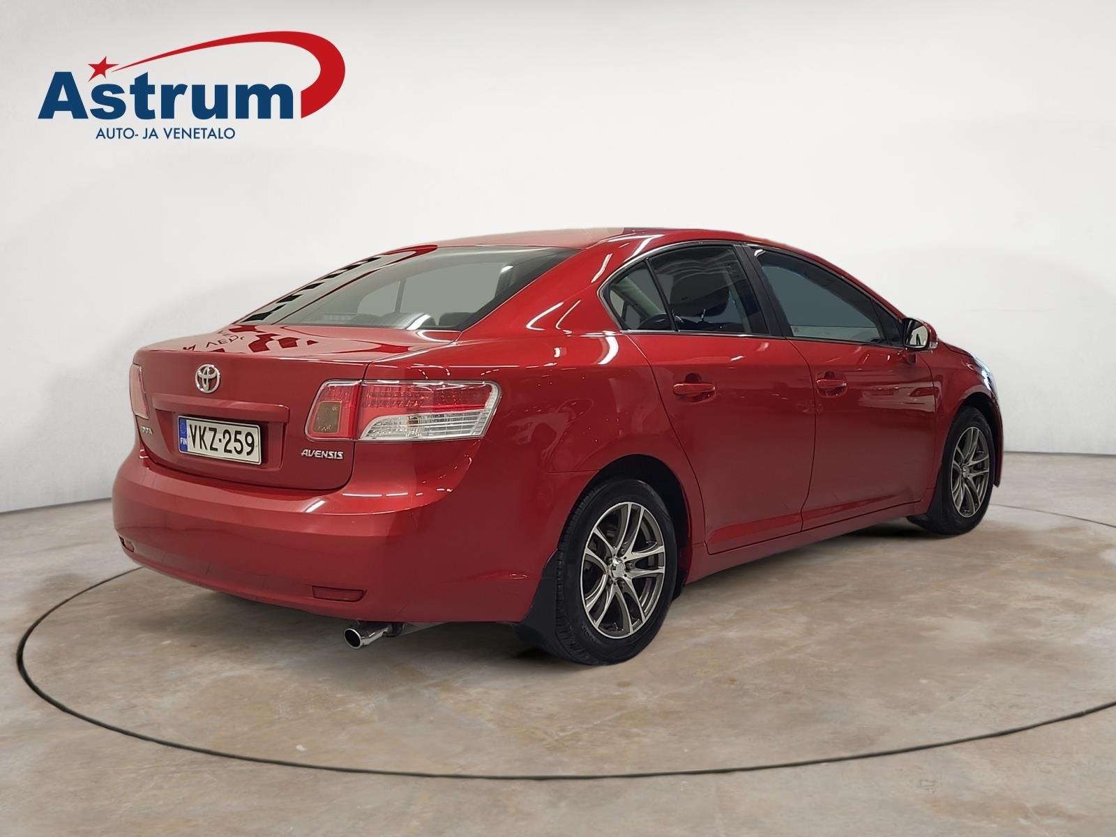 TOYOTA AVENSIS 2010