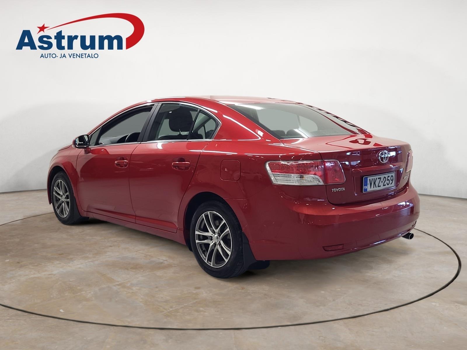 TOYOTA AVENSIS 2010