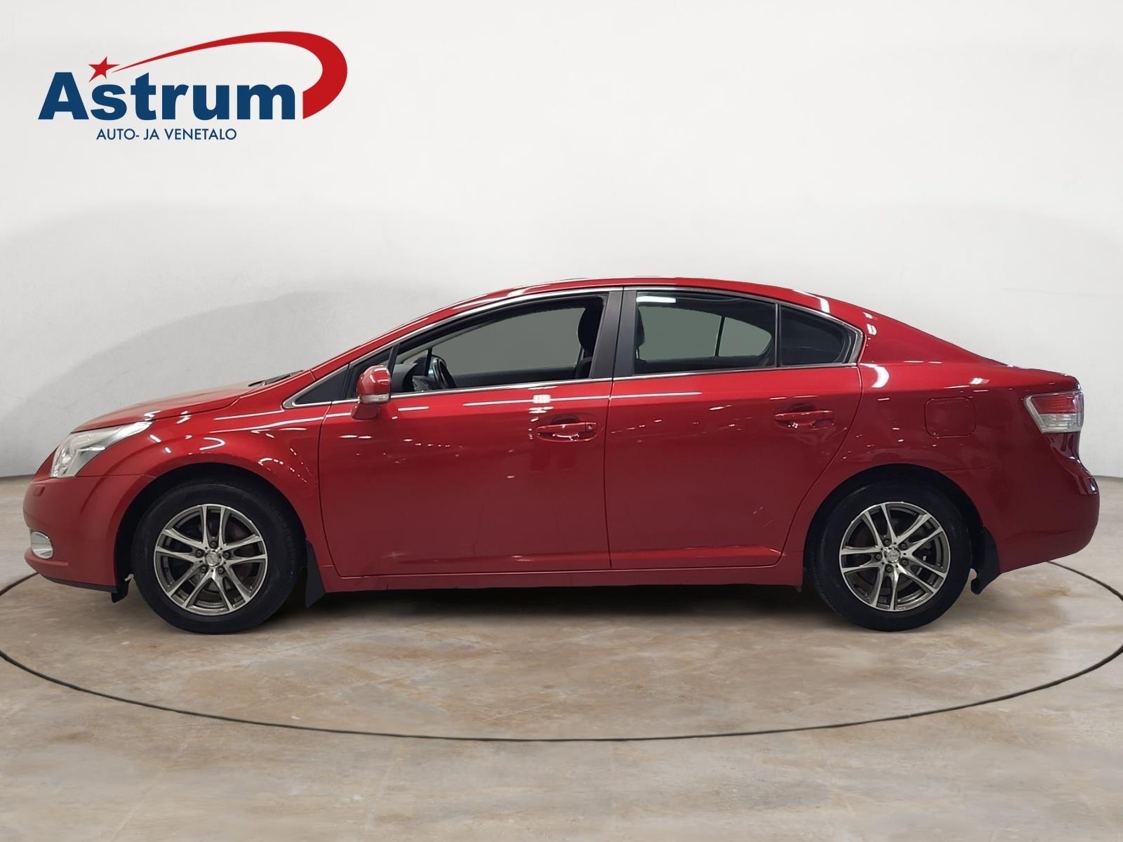 TOYOTA AVENSIS 2010