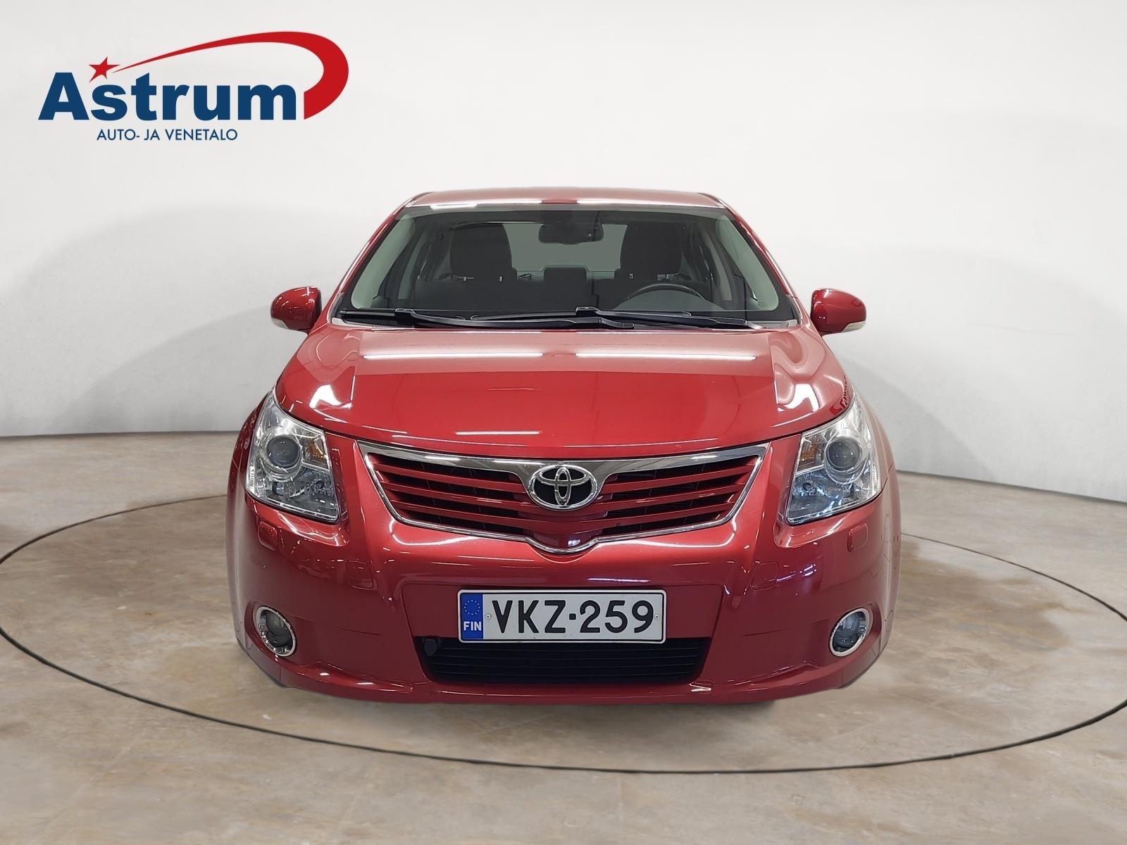 TOYOTA AVENSIS 2010