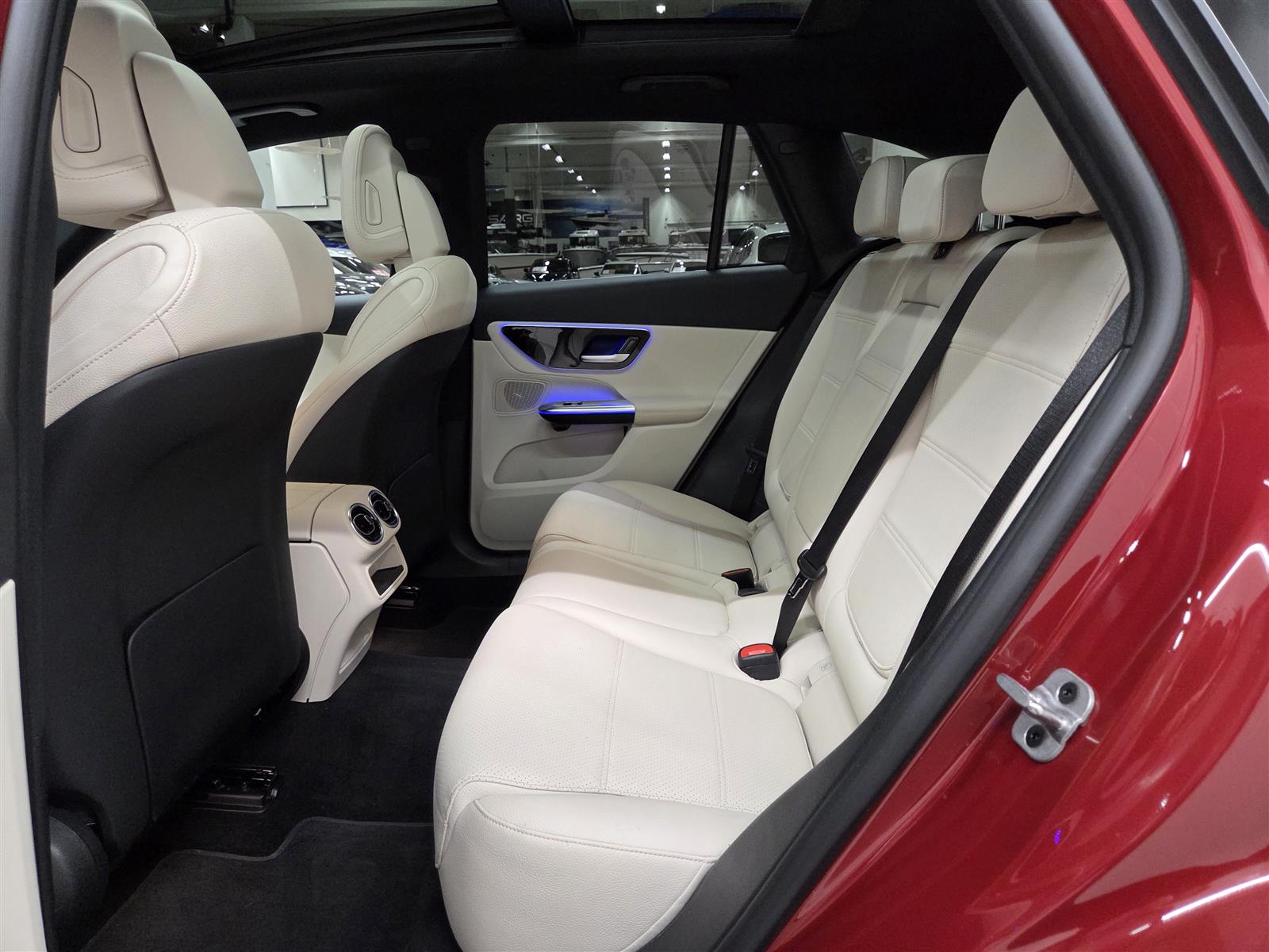 MERCEDES-BENZ GLC 2024