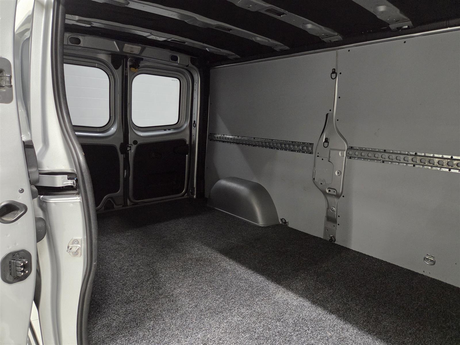 RENAULT TRAFIC 2017