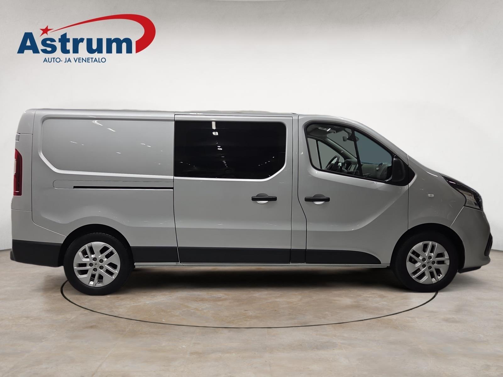 RENAULT TRAFIC 2017