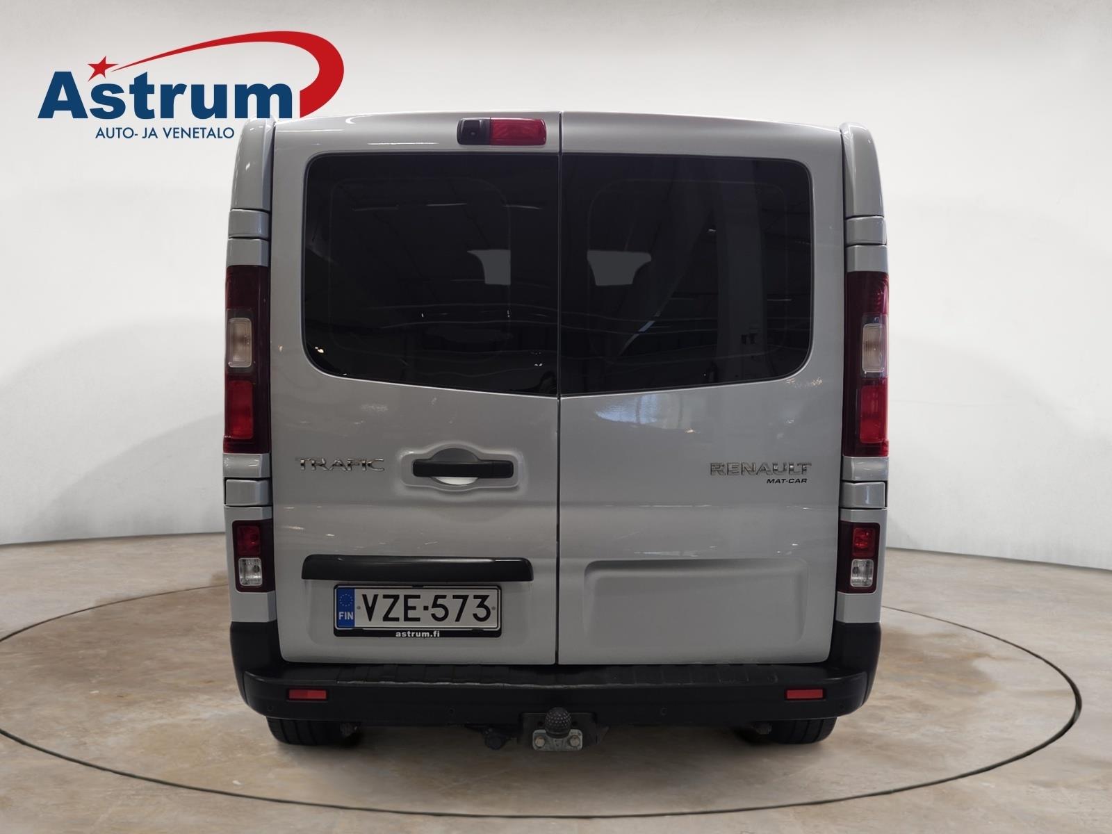 RENAULT TRAFIC 2017