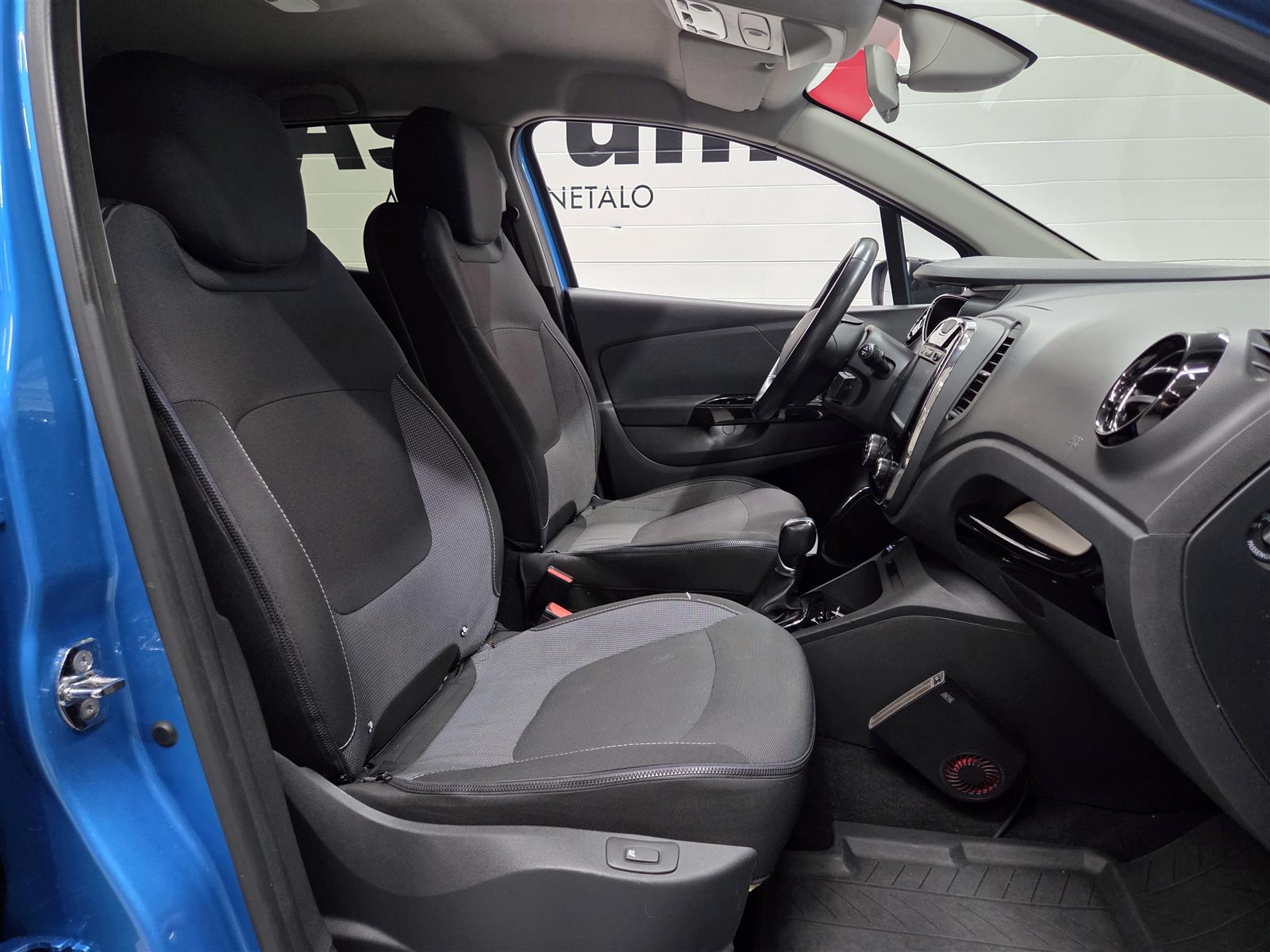 RENAULT Captur 2017