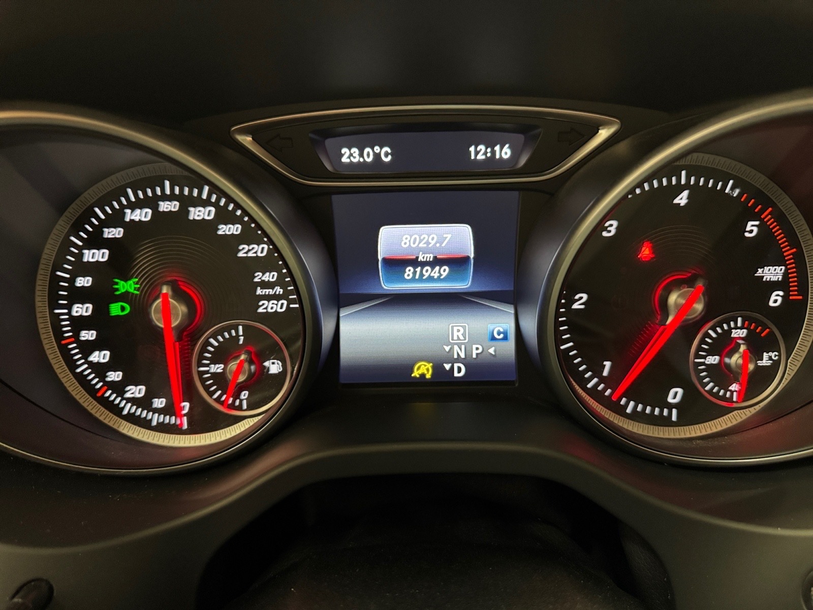 MERCEDES-BENZ GLA 2018