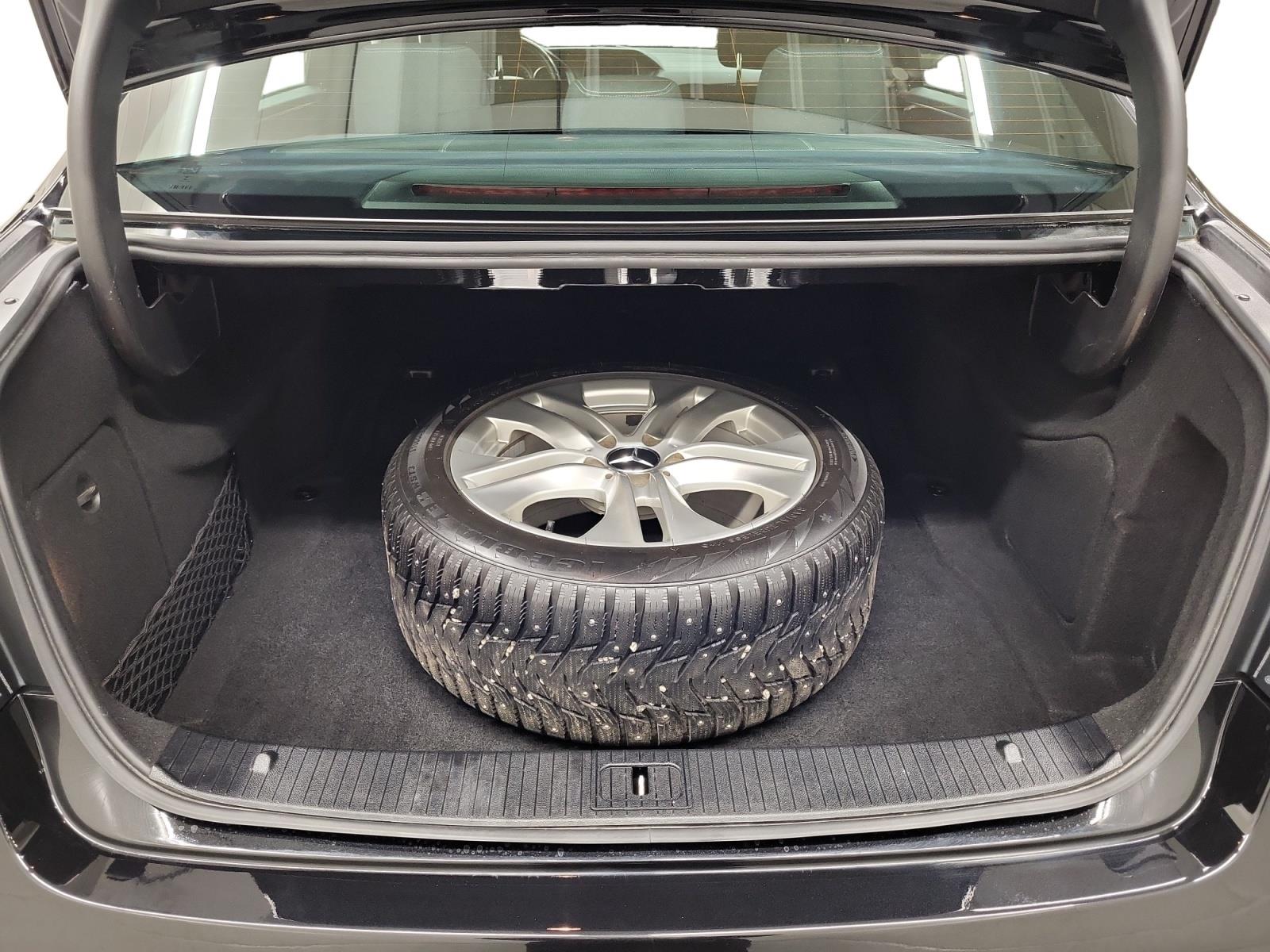 MERCEDES-BENZ E 2014