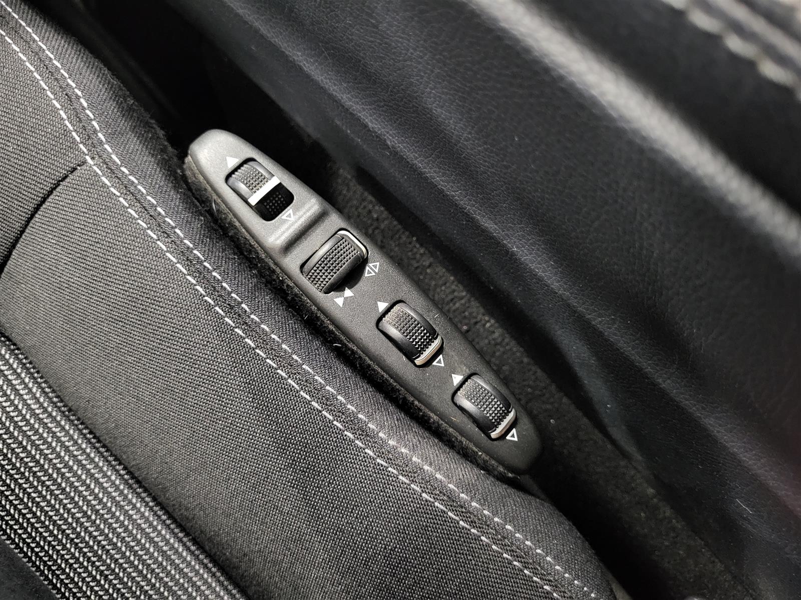 MERCEDES-BENZ E 2014