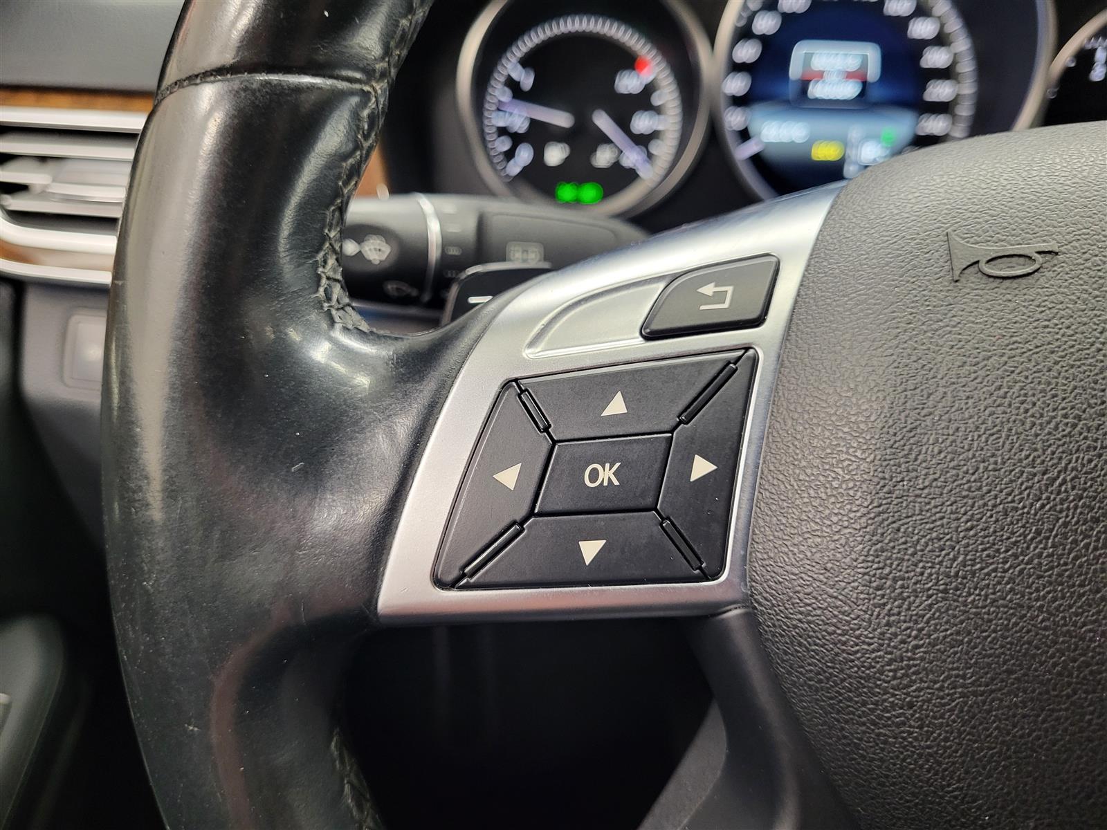 MERCEDES-BENZ E 2014