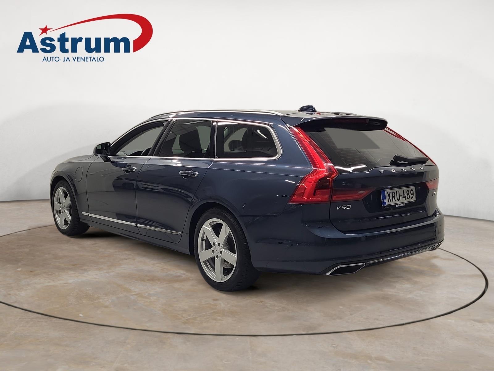 VOLVO V90 2020