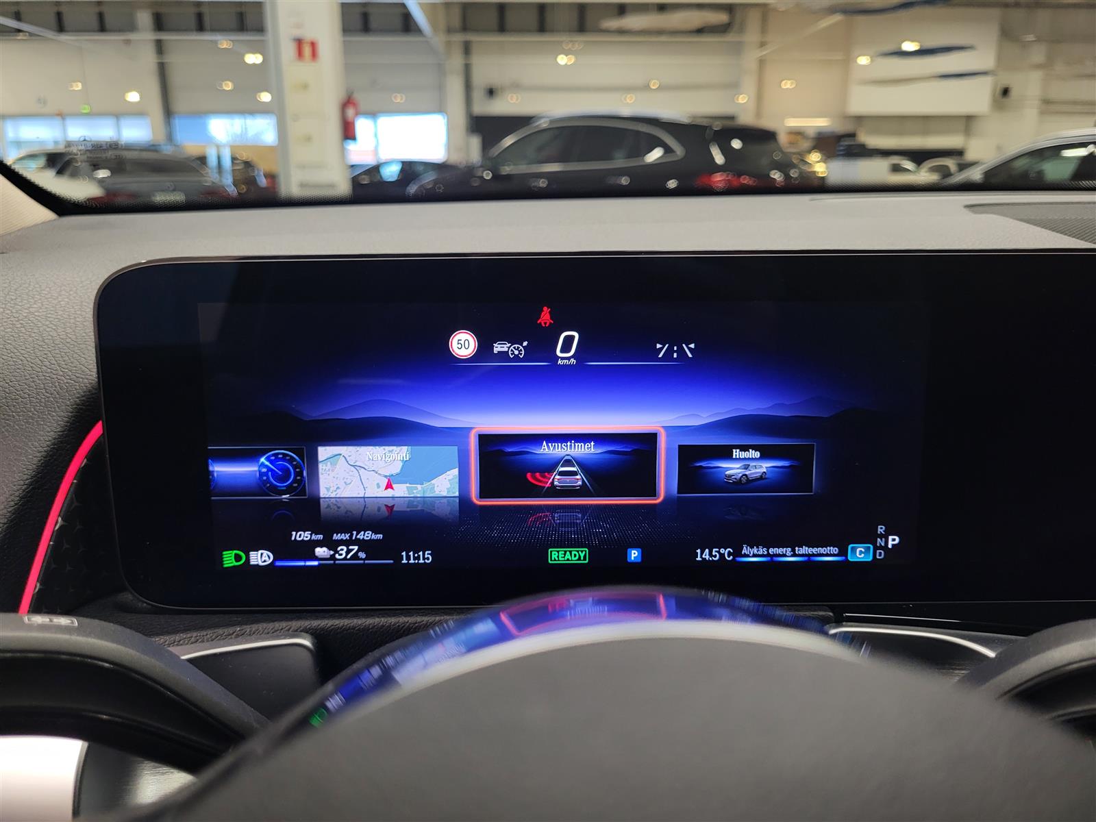 MERCEDES-BENZ EQB 2025