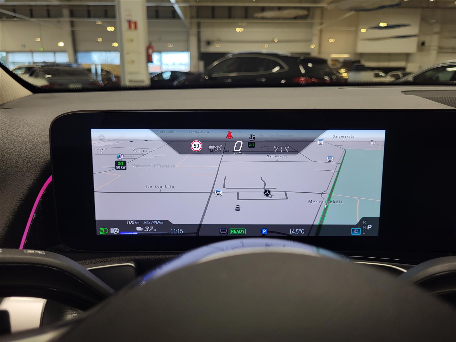 MERCEDES-BENZ EQB 2025