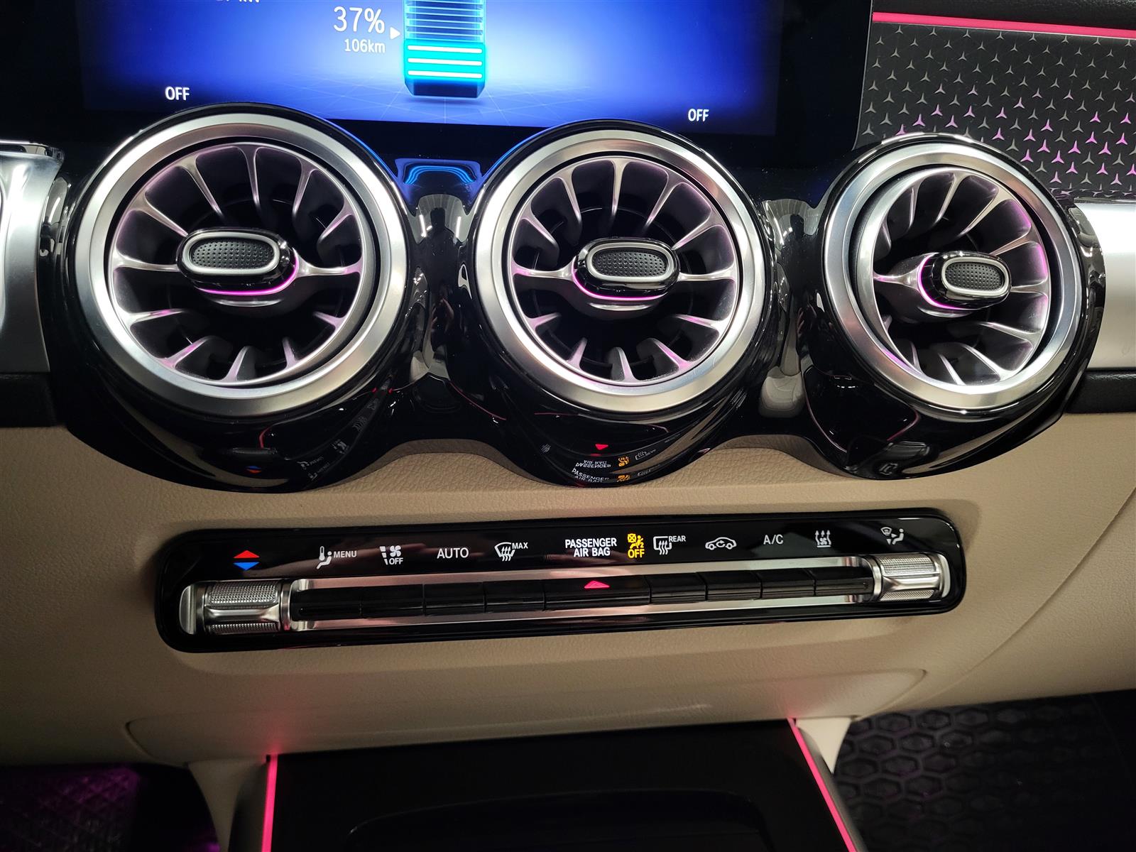 MERCEDES-BENZ EQB 2025