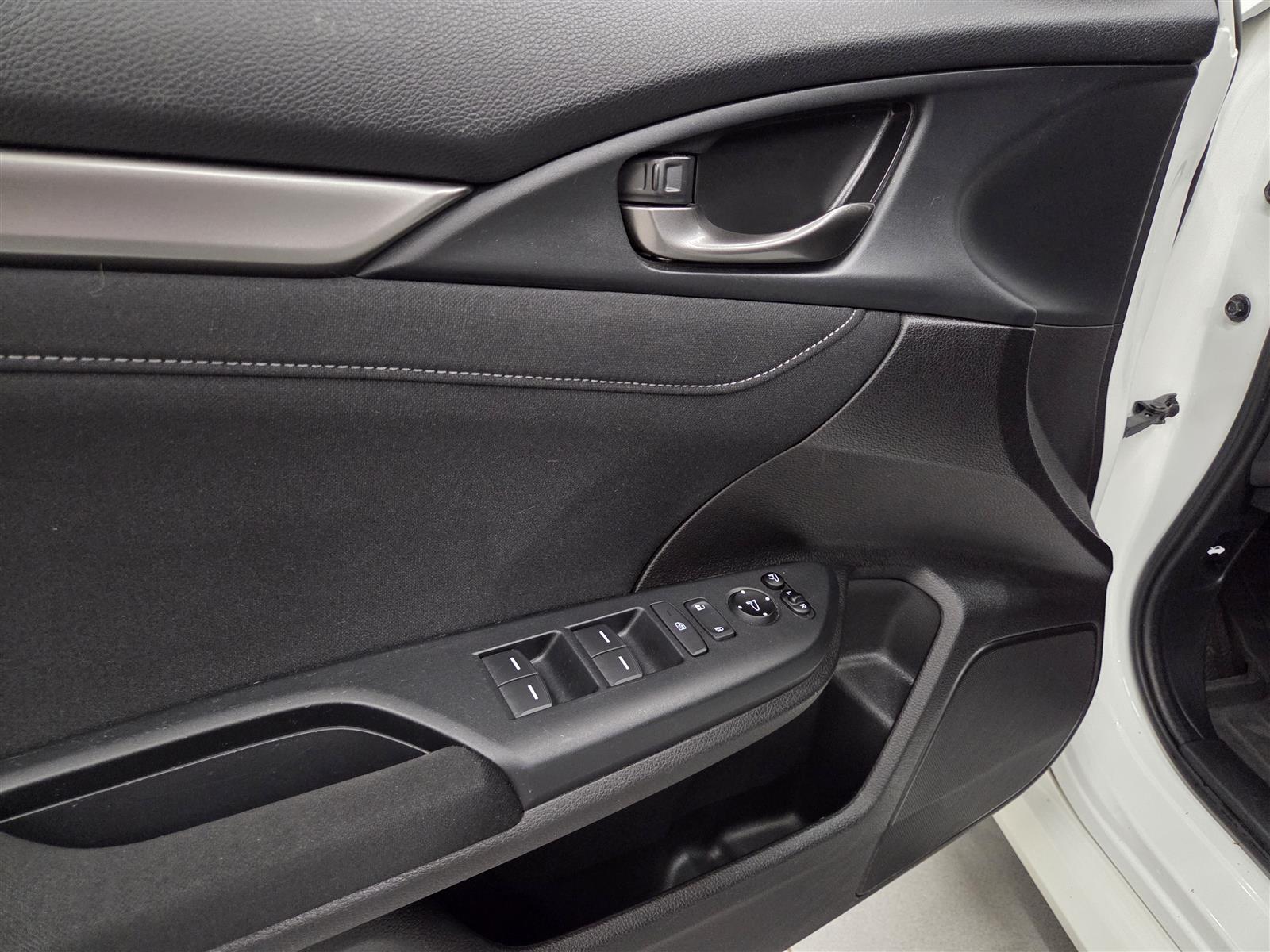 HONDA CIVIC 2019