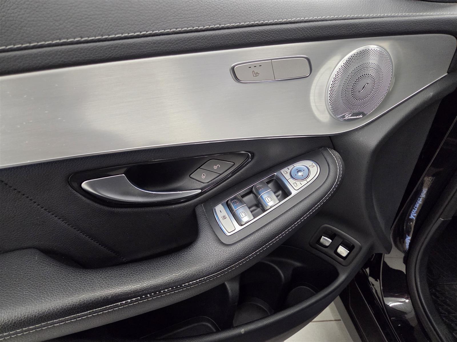 MERCEDES-BENZ GLC 2019