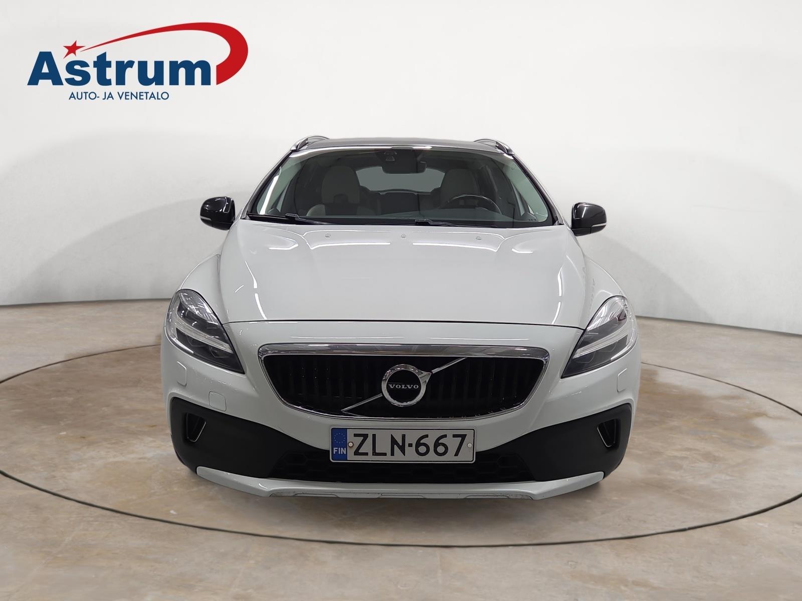 VOLVO V40 Cross Country 2017