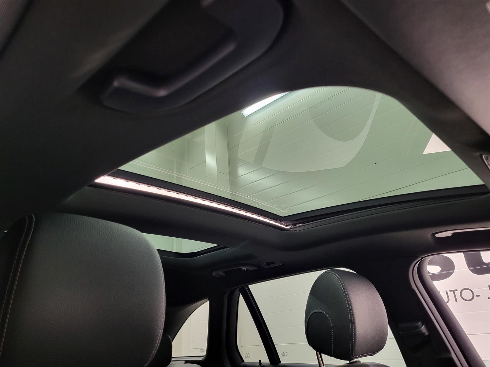 MERCEDES-BENZ GLC 2018