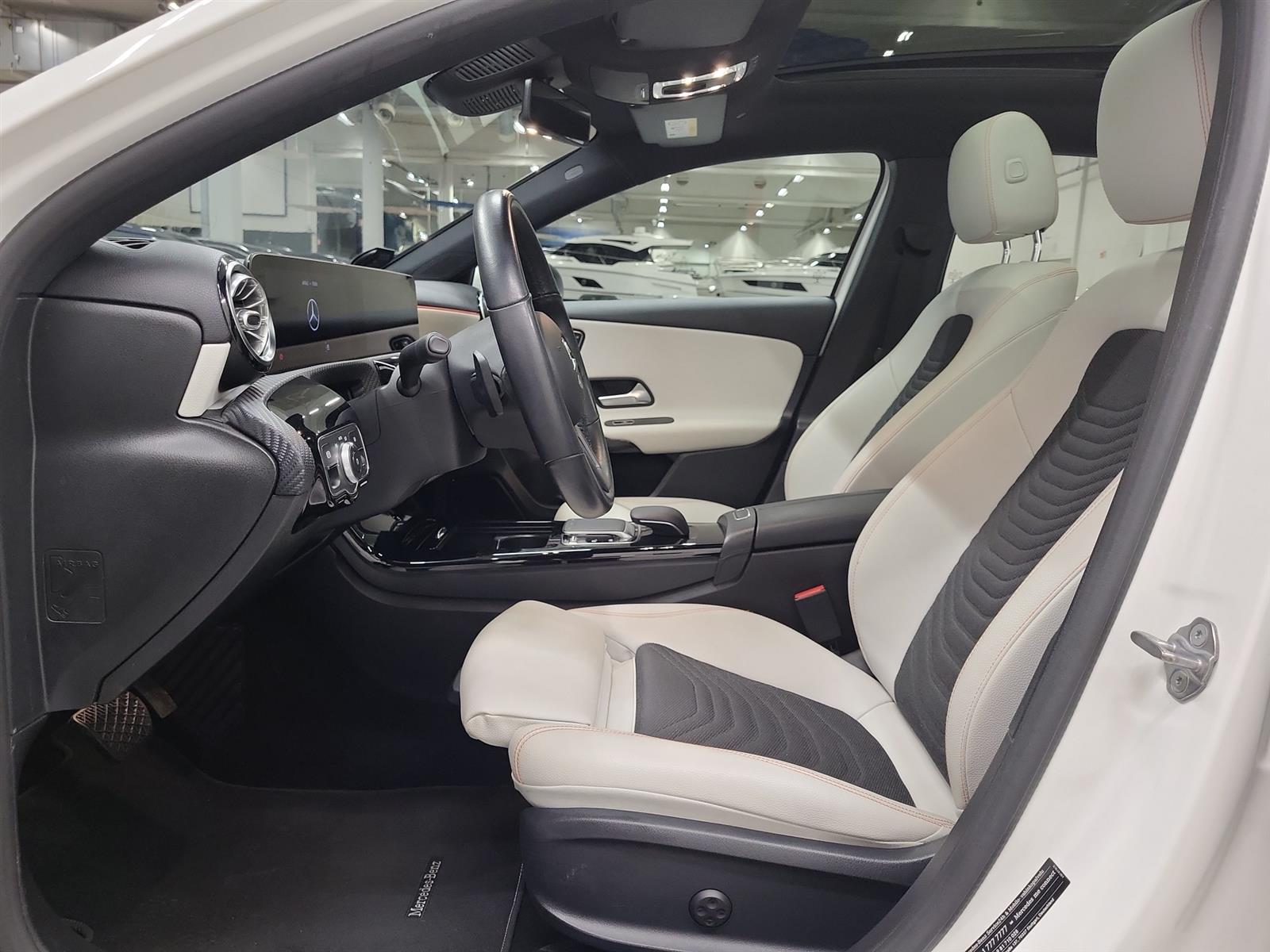 MERCEDES-BENZ A 2019