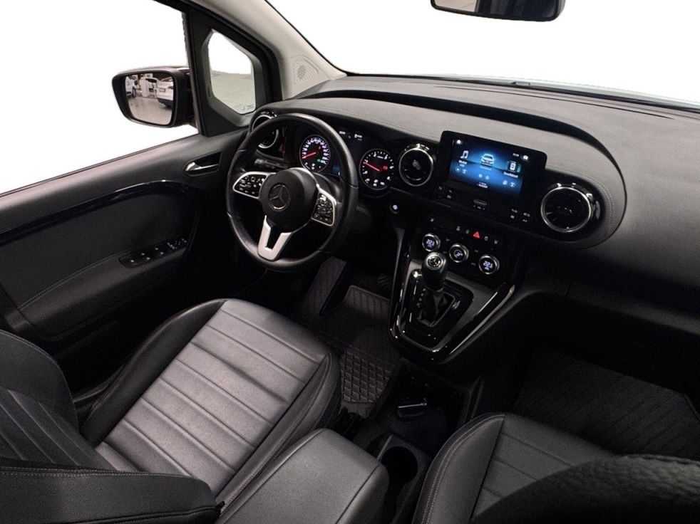 MERCEDES-BENZ T 2022