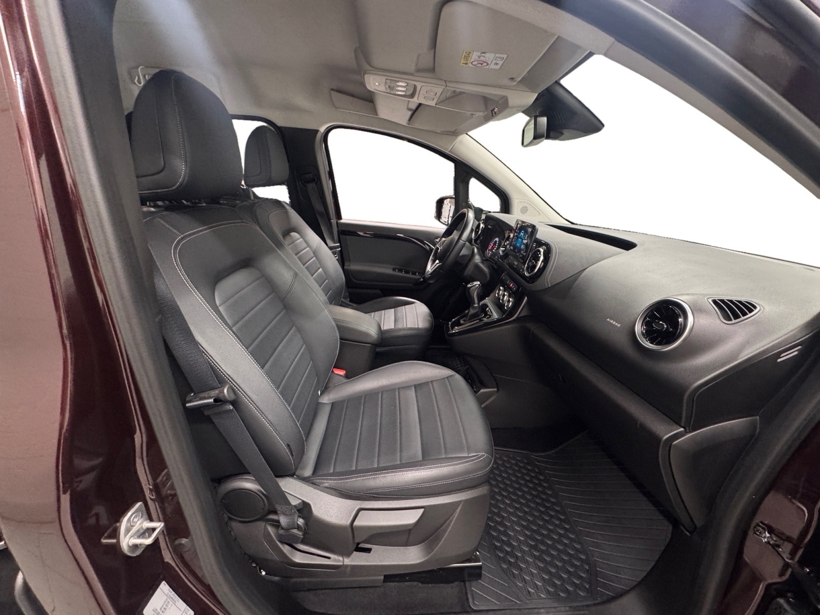 MERCEDES-BENZ T 2022