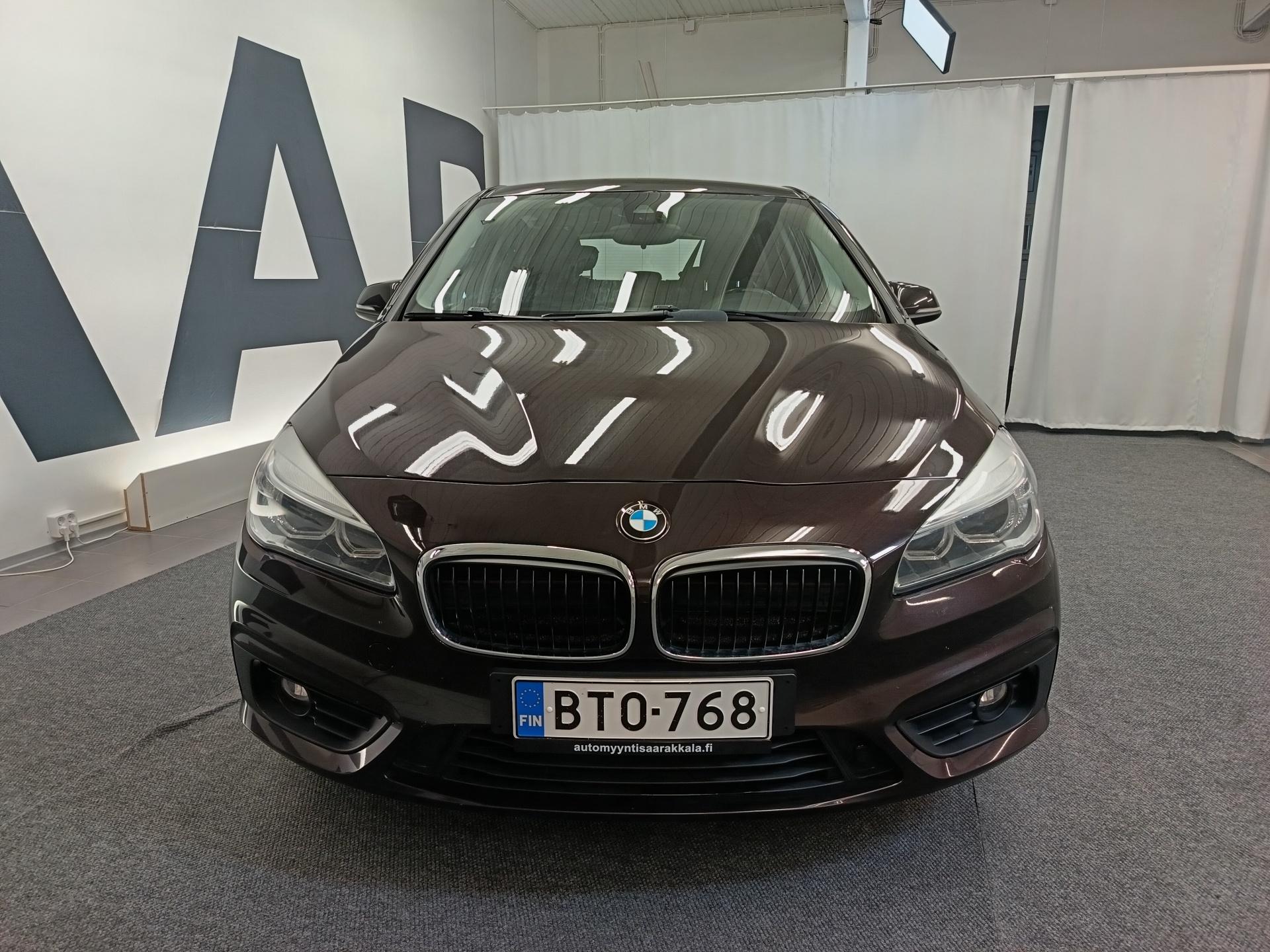 BMW 218 2016