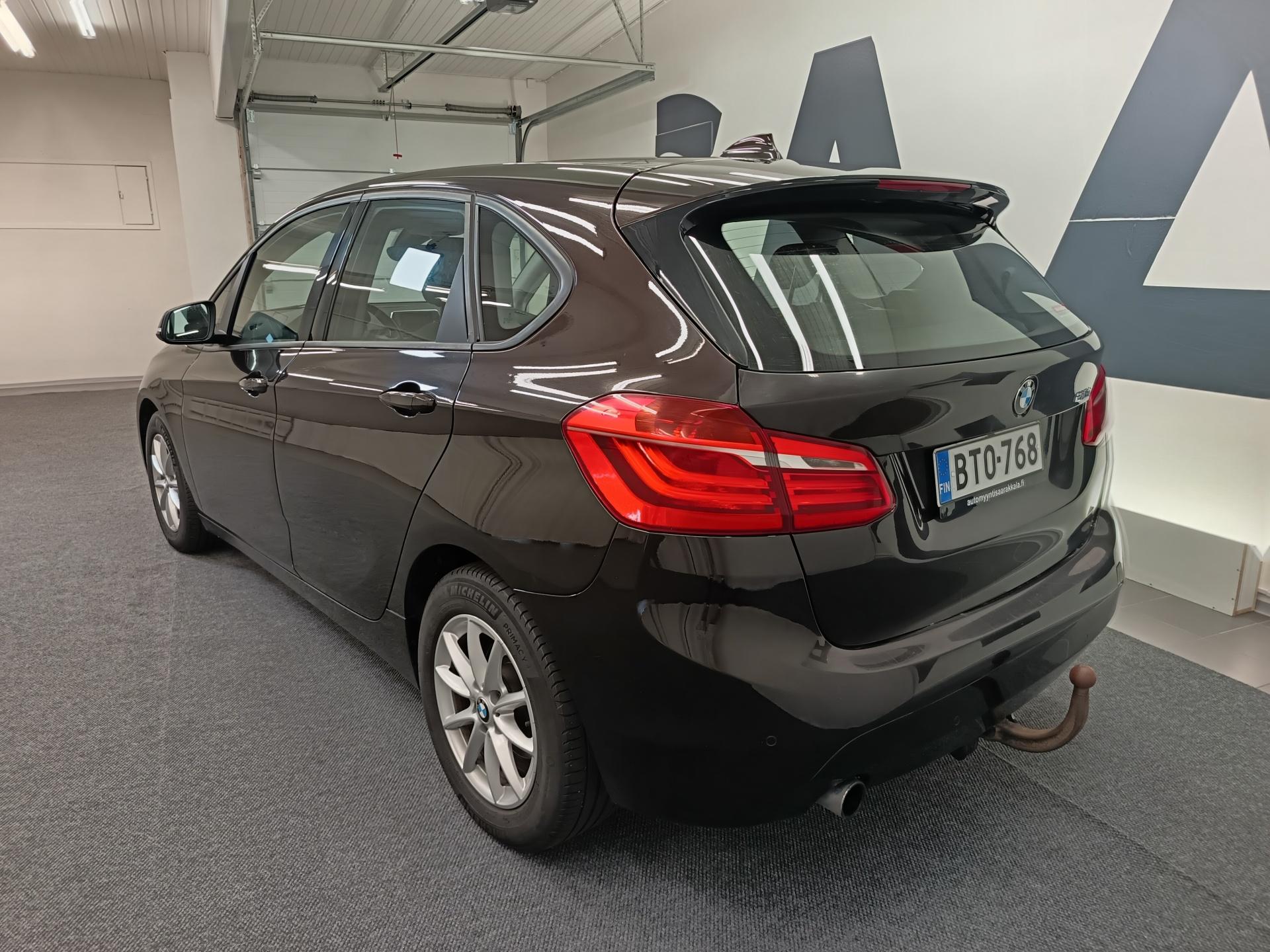 BMW 218 2016